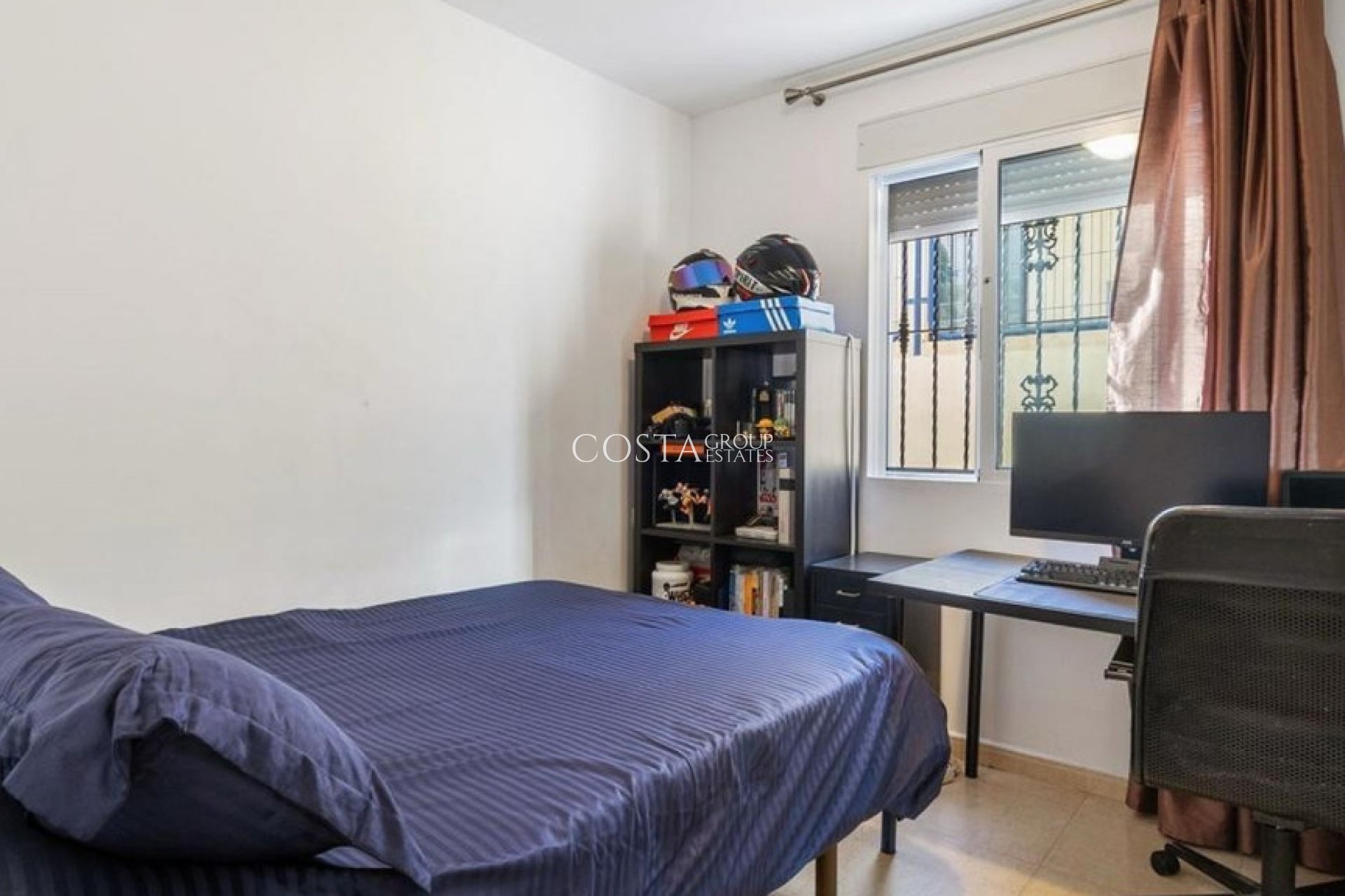 Herverkoop - Villa -
Orihuela - Villamartin