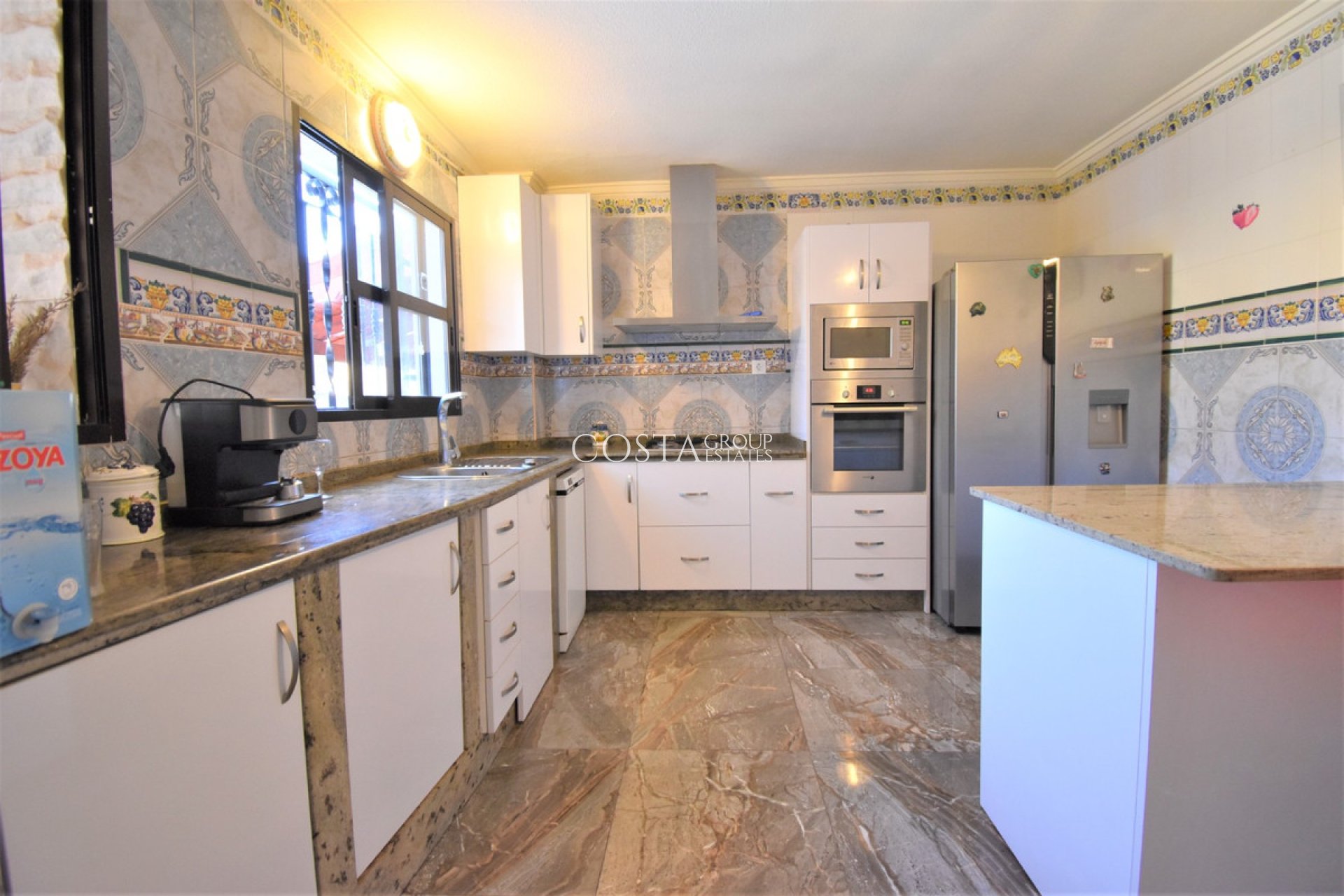 Herverkoop - Villa -
Orihuela - Villamartin