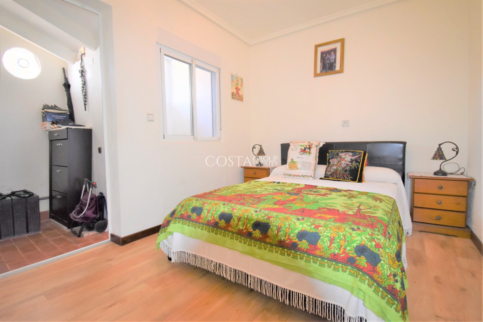 Herverkoop - Villa -
Orihuela - Villamartin