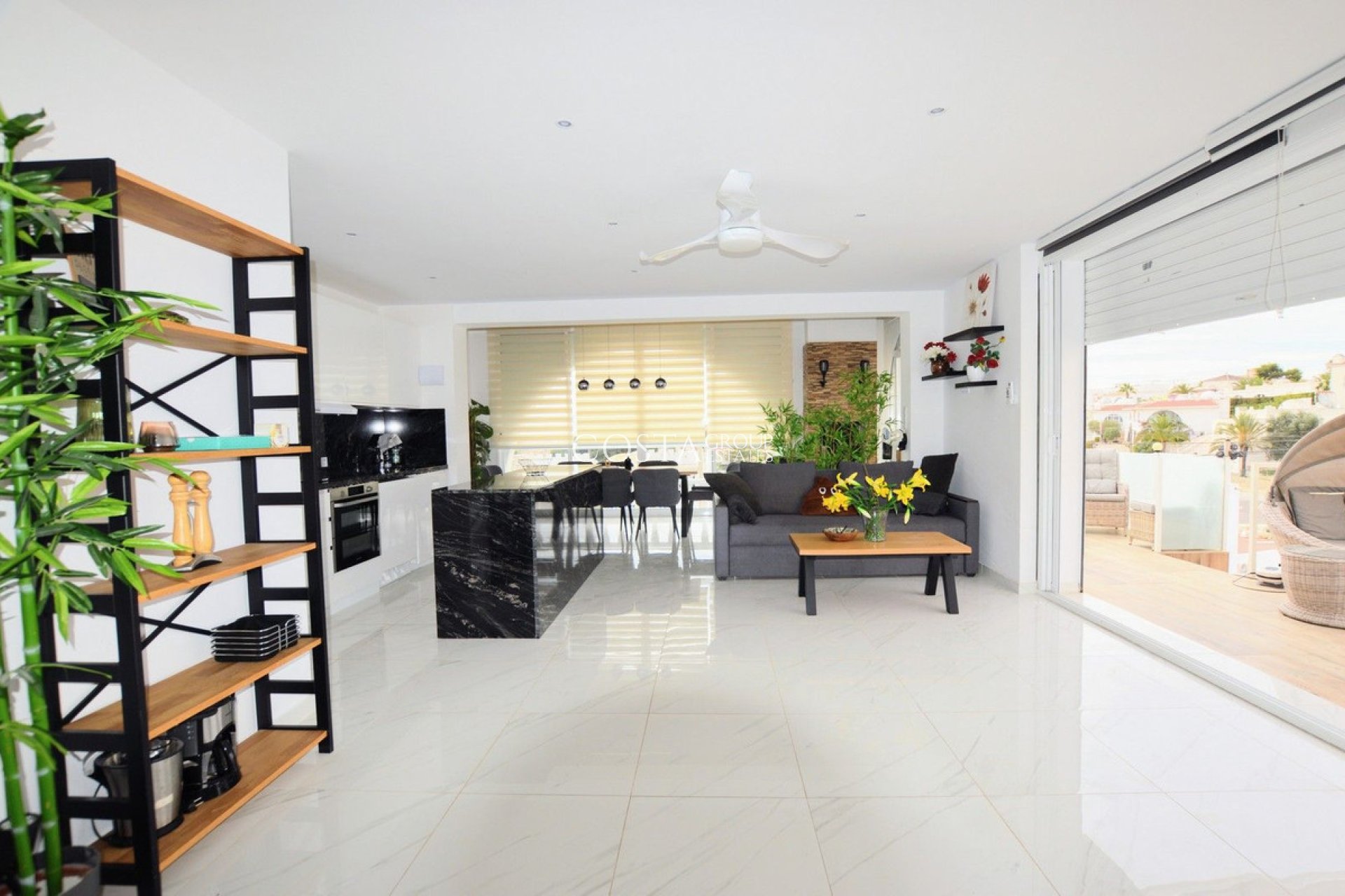 Herverkoop - Villa -
Orihuela - Villamartin