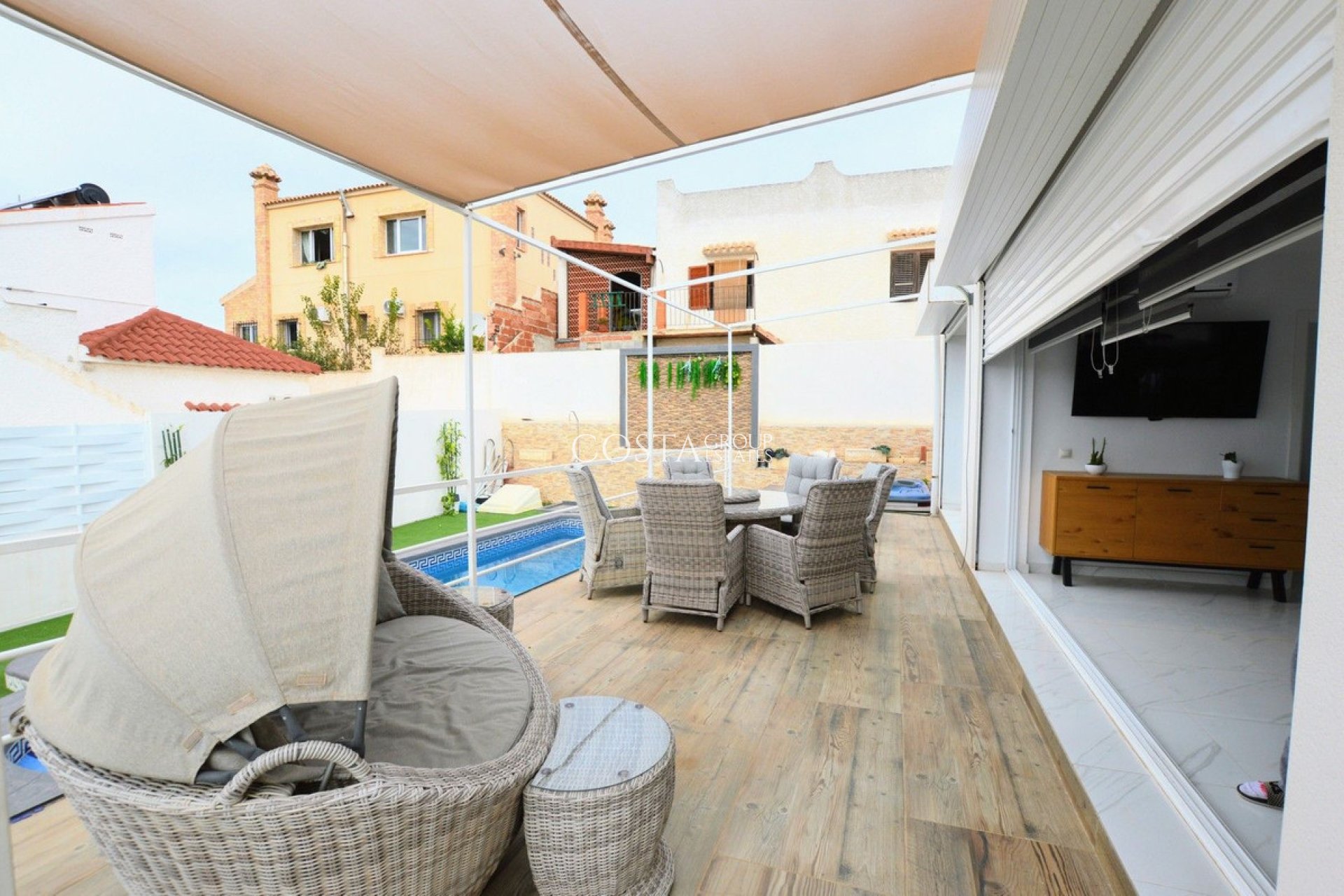 Herverkoop - Villa -
Orihuela - Villamartin