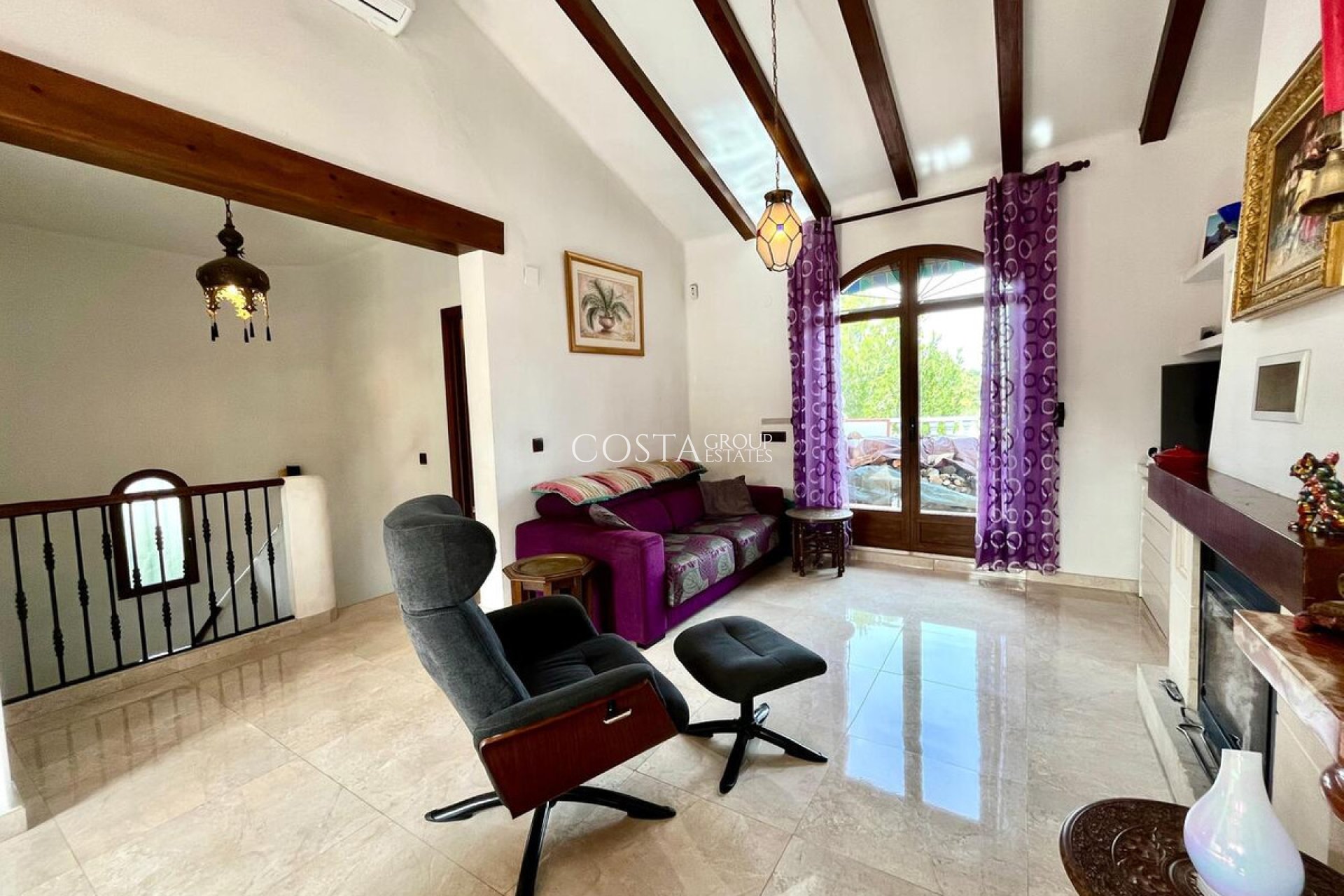 Herverkoop - Villa -
Orihuela - Villamartin