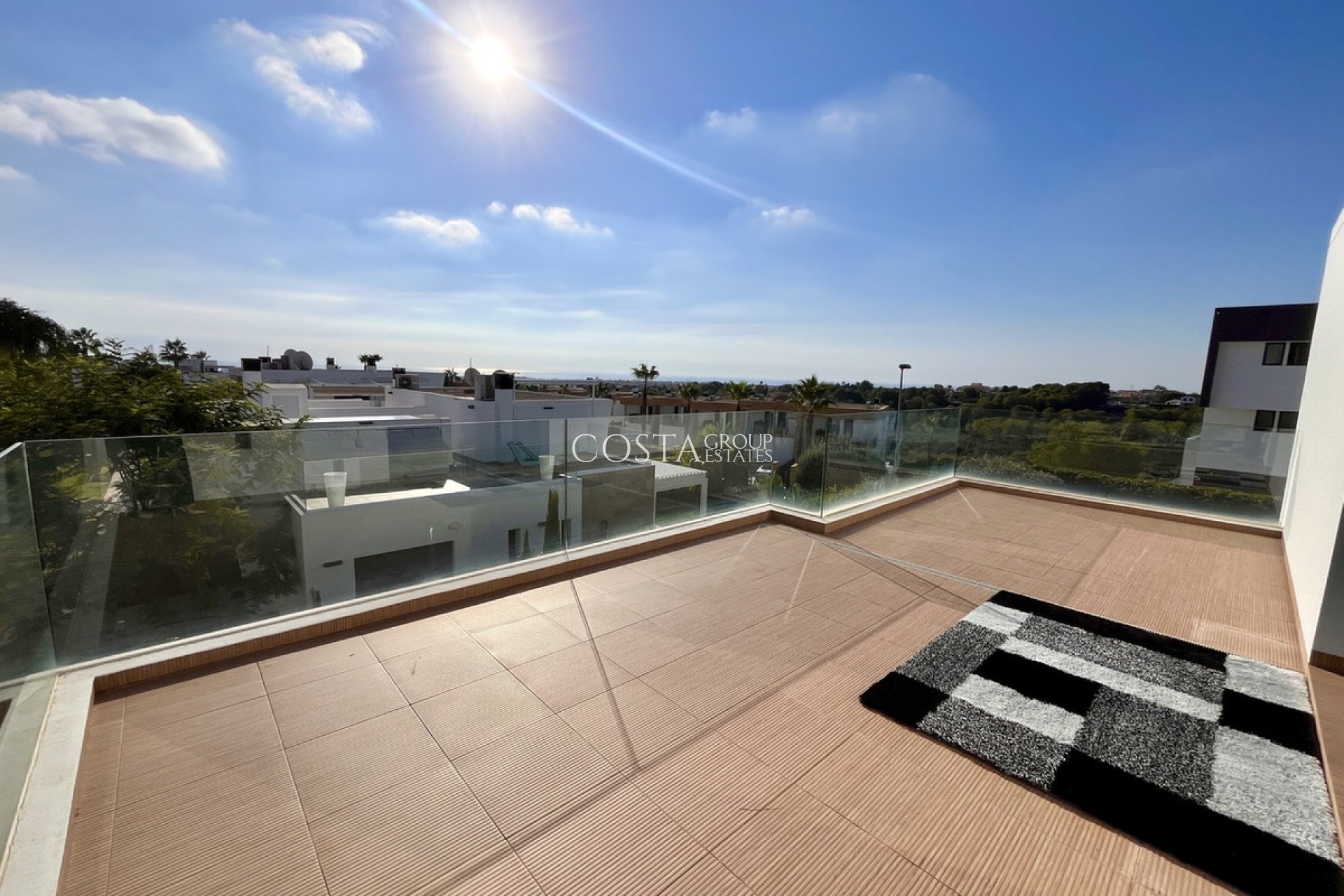 Herverkoop - Villa -
Orihuela - Villamartin