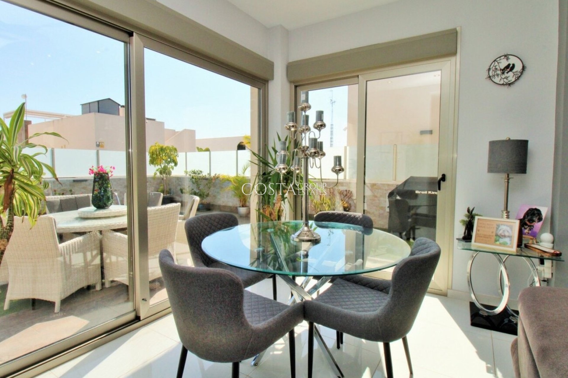 Herverkoop - Villa -
Orihuela - Villamartin