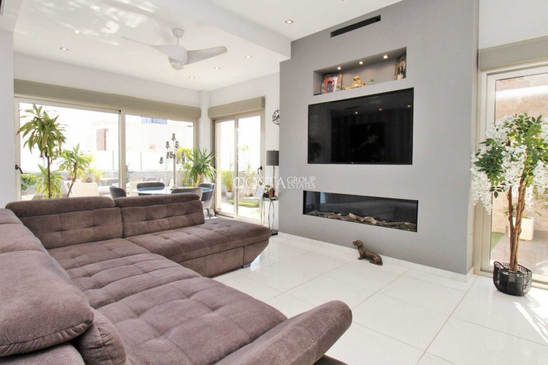 Herverkoop - Villa -
Orihuela - Villamartin