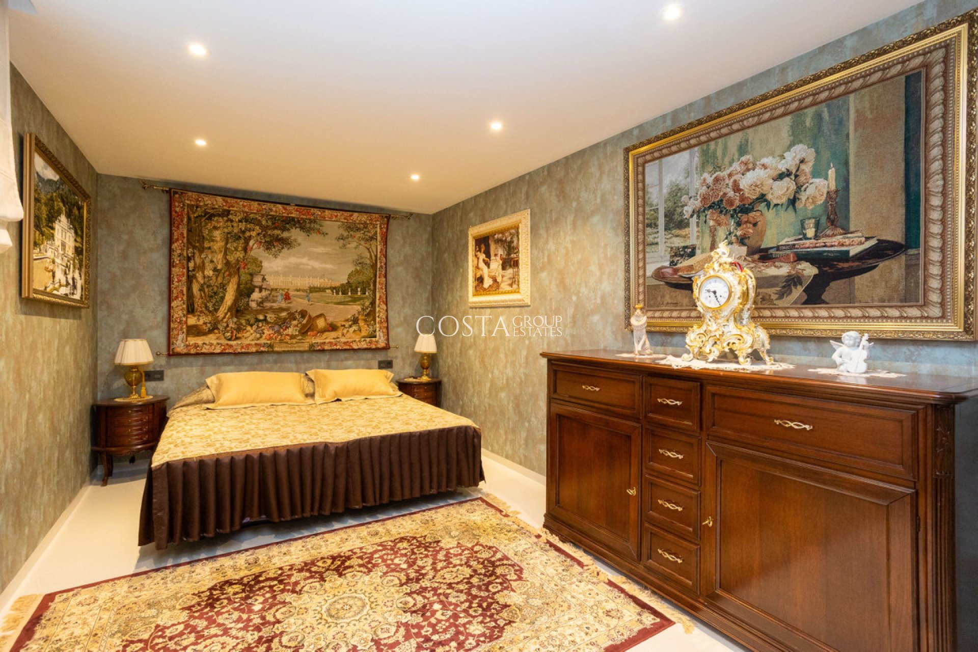 Herverkoop - Villa -
Orihuela - Villamartin