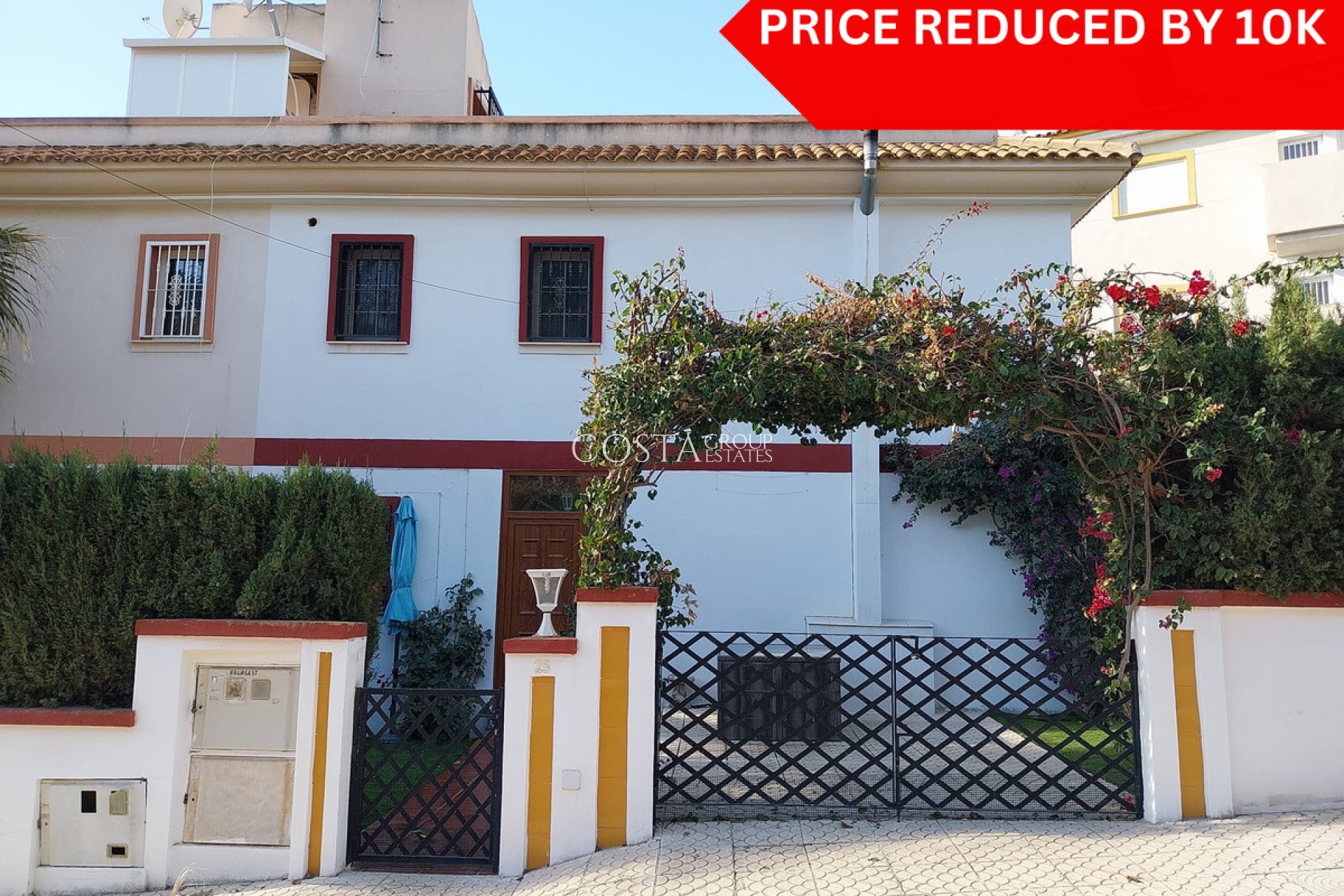 Herverkoop - Villa -
Orihuela - Villamartin