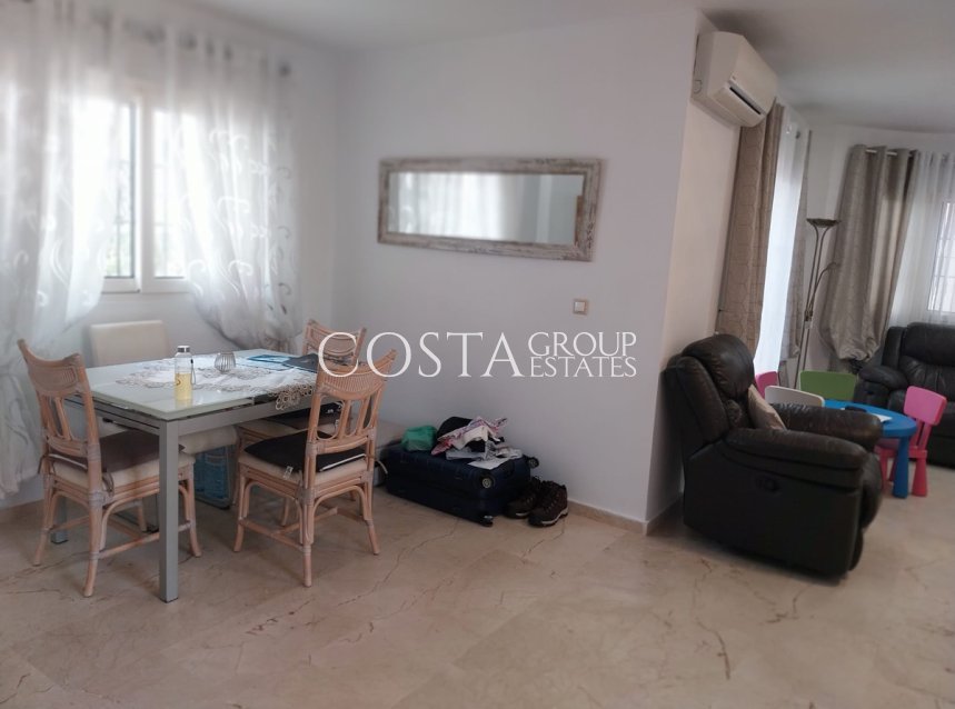 Herverkoop - Villa -
Orihuela - Villamartin