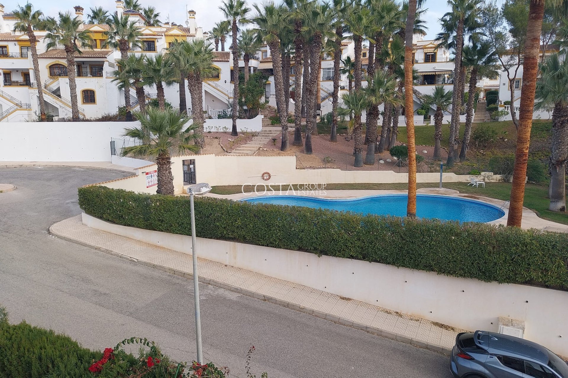 Herverkoop - Villa -
Orihuela - Villamartin