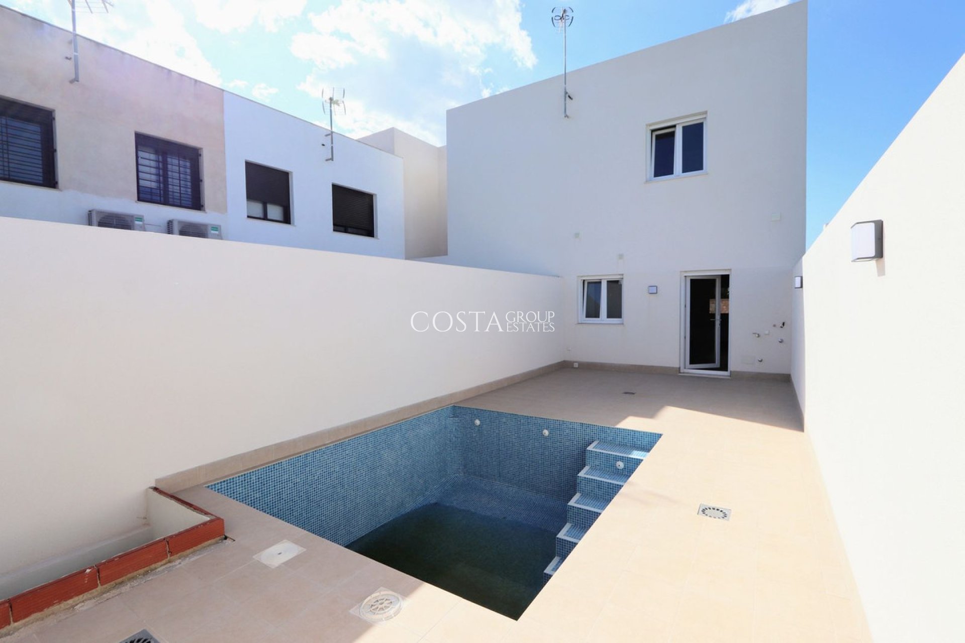 Herverkoop - Villa -
Pilar de la Horadada - Pilar de la Horadada Centro