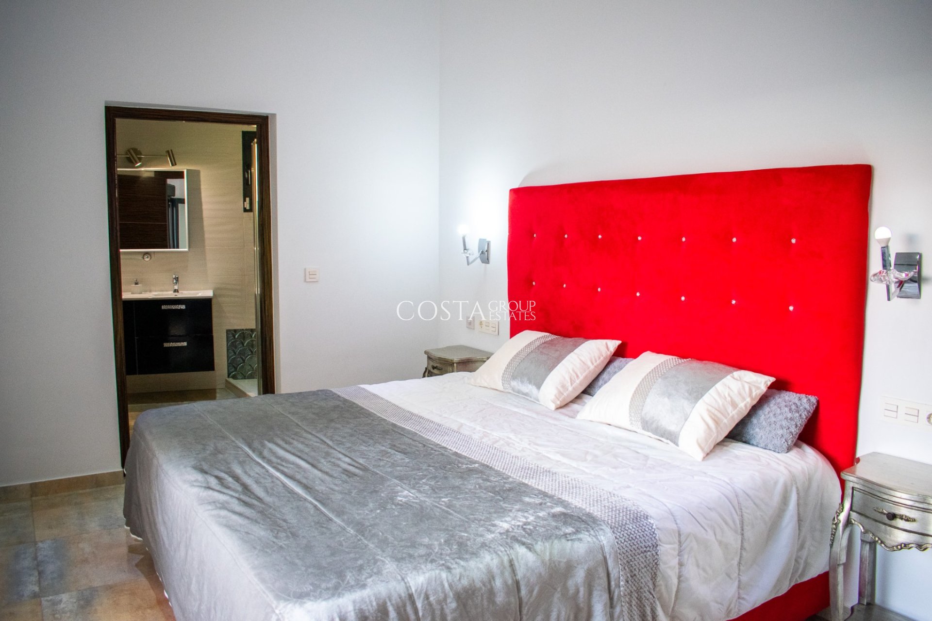 Herverkoop - Villa -
Pilar de la Horadada - Torre de la Horadada