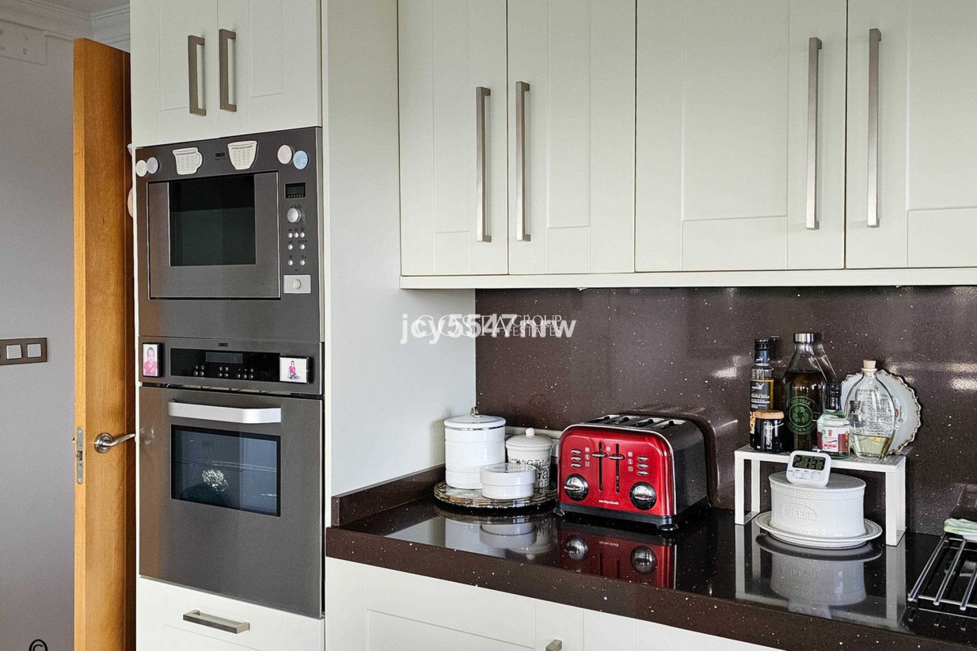 Herverkoop - Villa -
Pinoso - Pinoso Centro