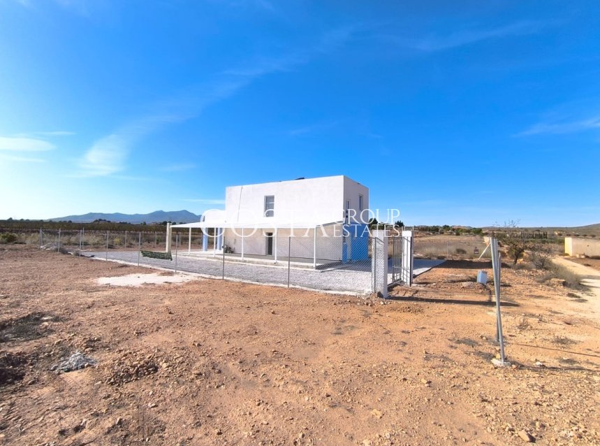 Herverkoop - Villa -
Pinoso - Pinoso Centro