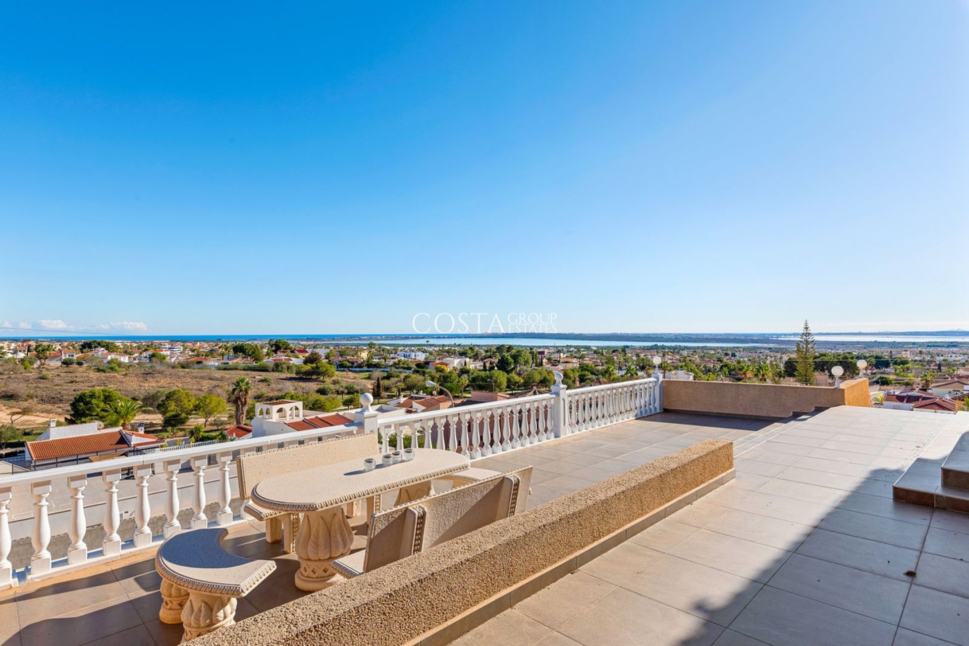 Herverkoop - Villa -
Rojales - Ciudad Quesada