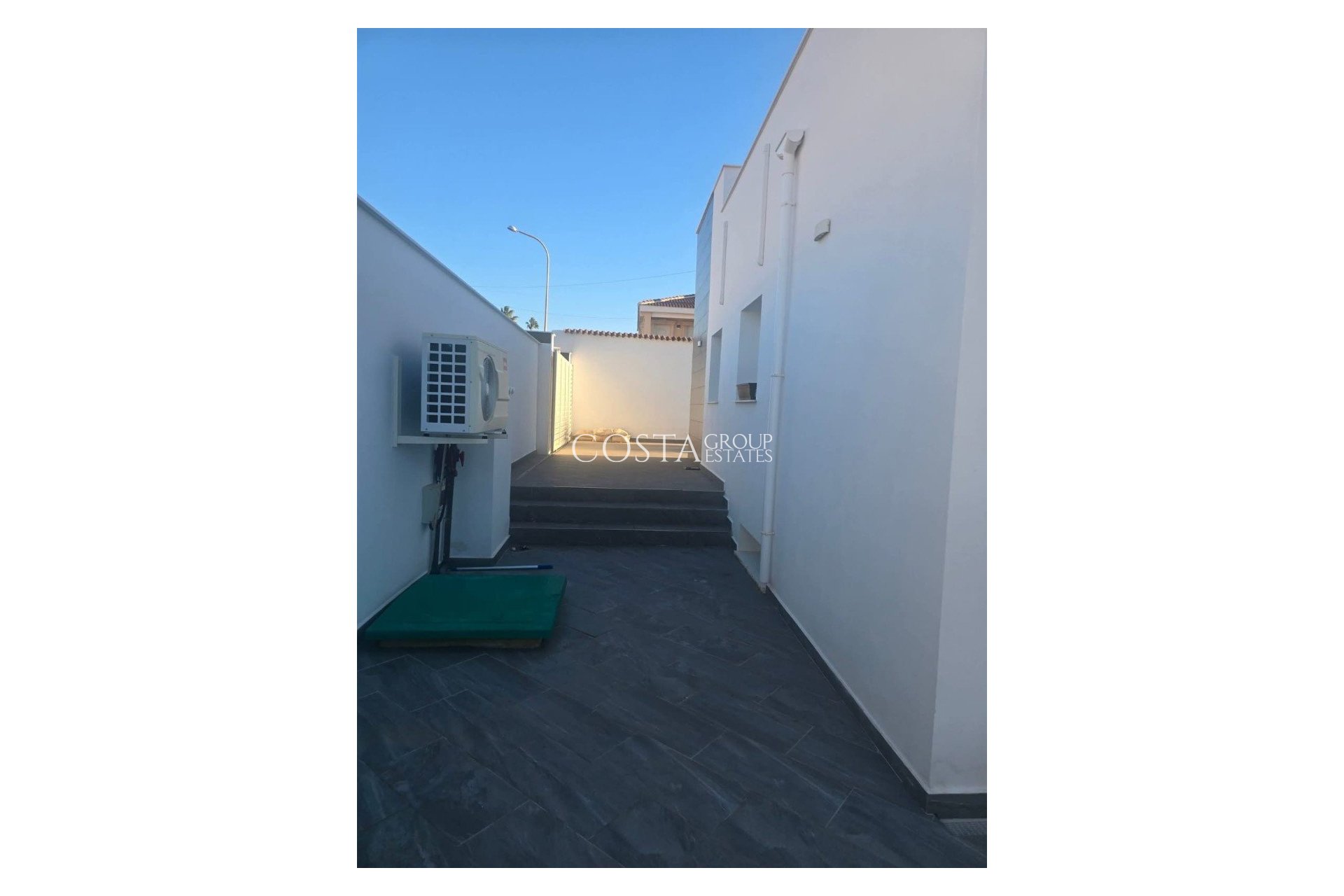 Herverkoop - Villa -
Rojales - Ciudad Quesada