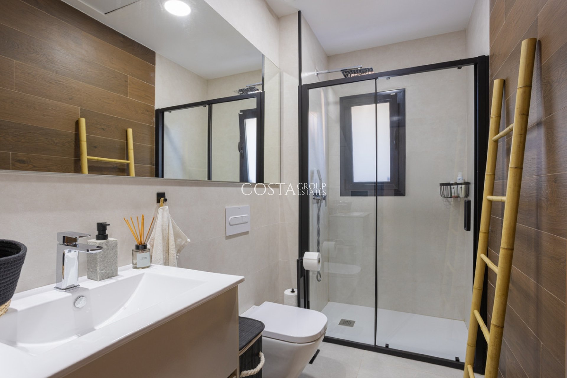 Herverkoop - Villa -
Rojales - Ciudad Quesada