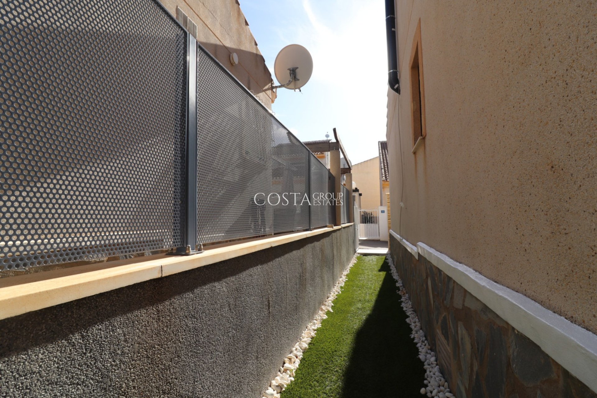 Herverkoop - Villa -
Rojales - Ciudad Quesada