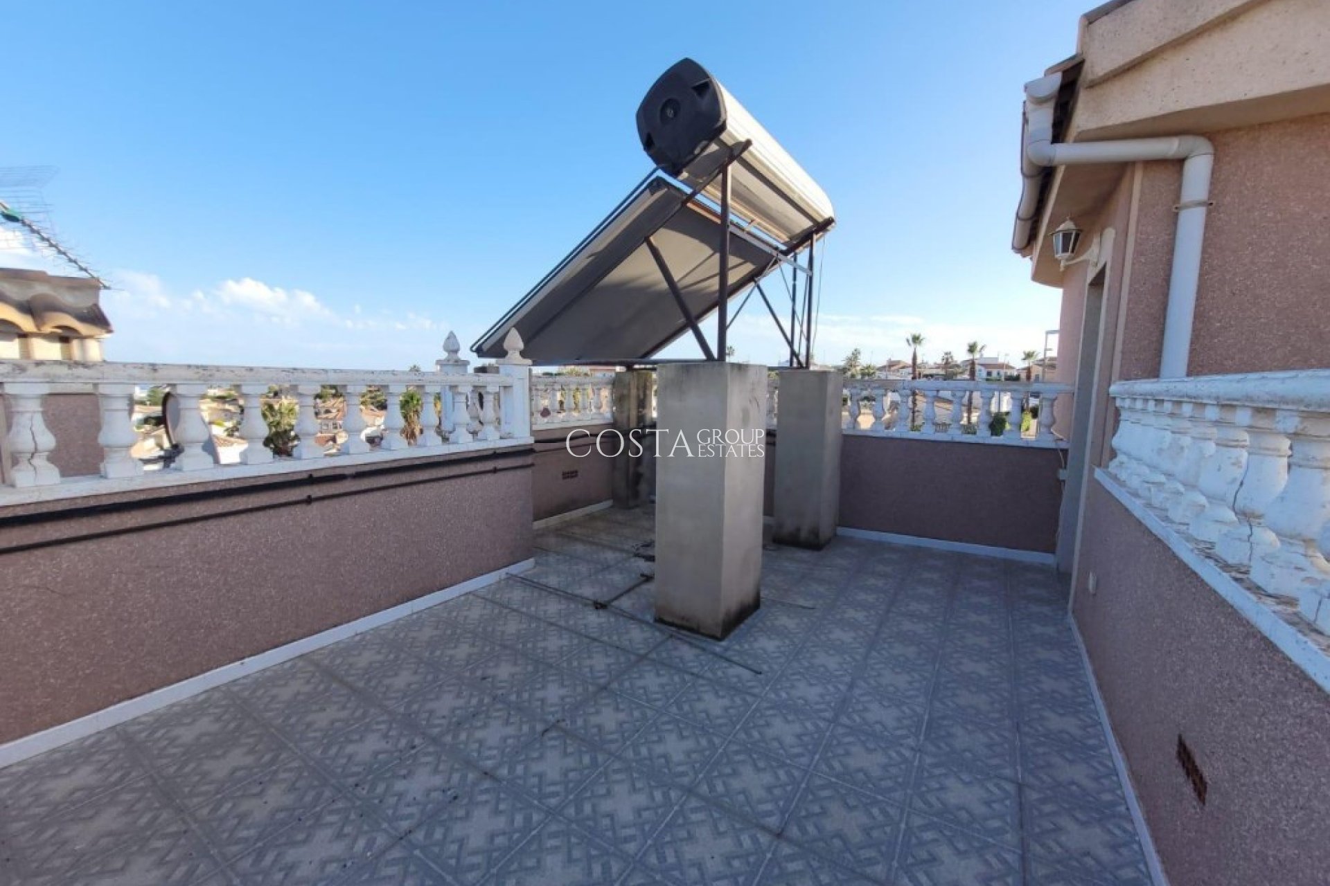 Herverkoop - Villa -
Rojales - Quesada