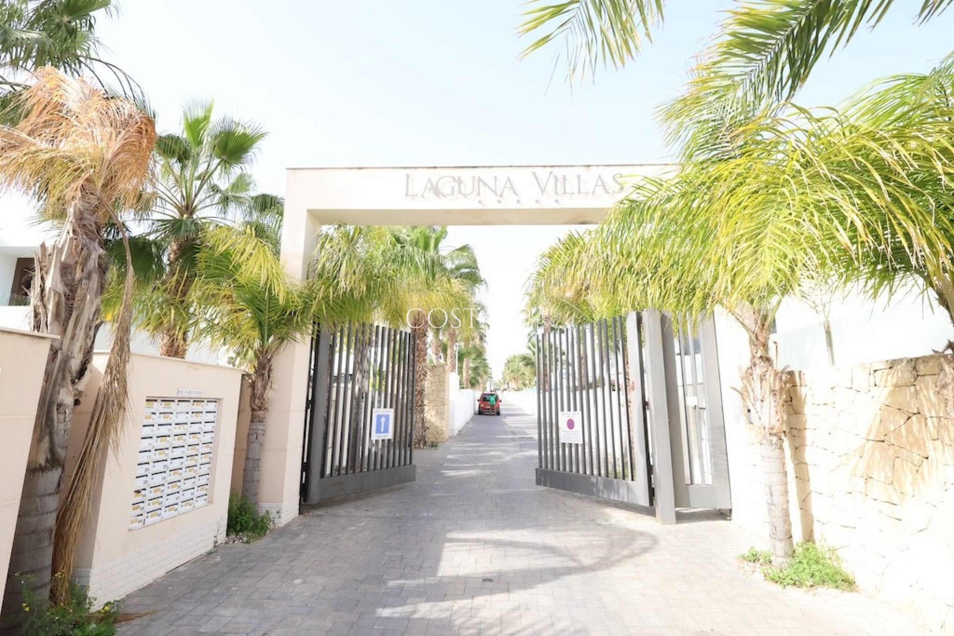 Herverkoop - Villa -
Rojales - Quesada