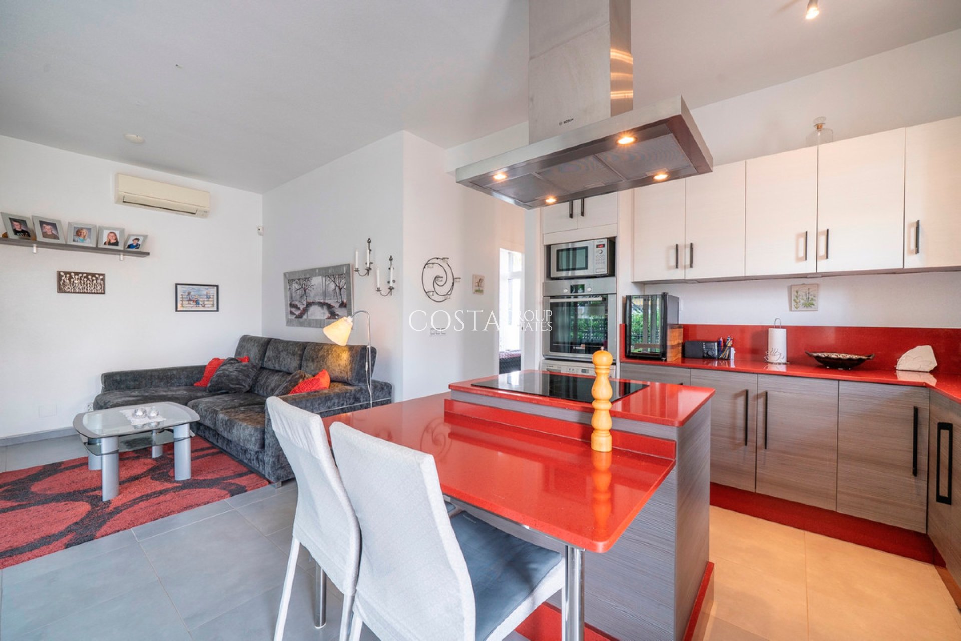 Herverkoop - Villa -
Rojales - Rojales Centro