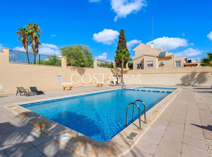 Herverkoop - Villa -
Rojales - Rojales Centro