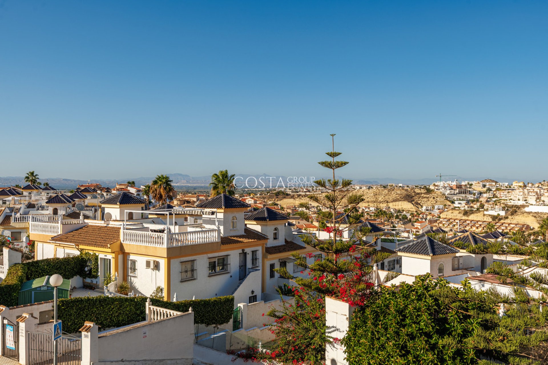 Herverkoop - Villa -
Rojales - Rojales Centro