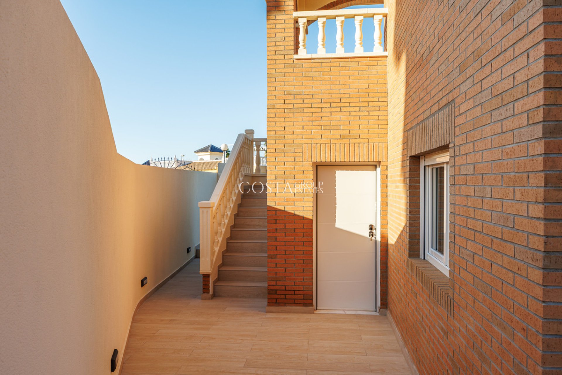 Herverkoop - Villa -
Rojales - Rojales Centro