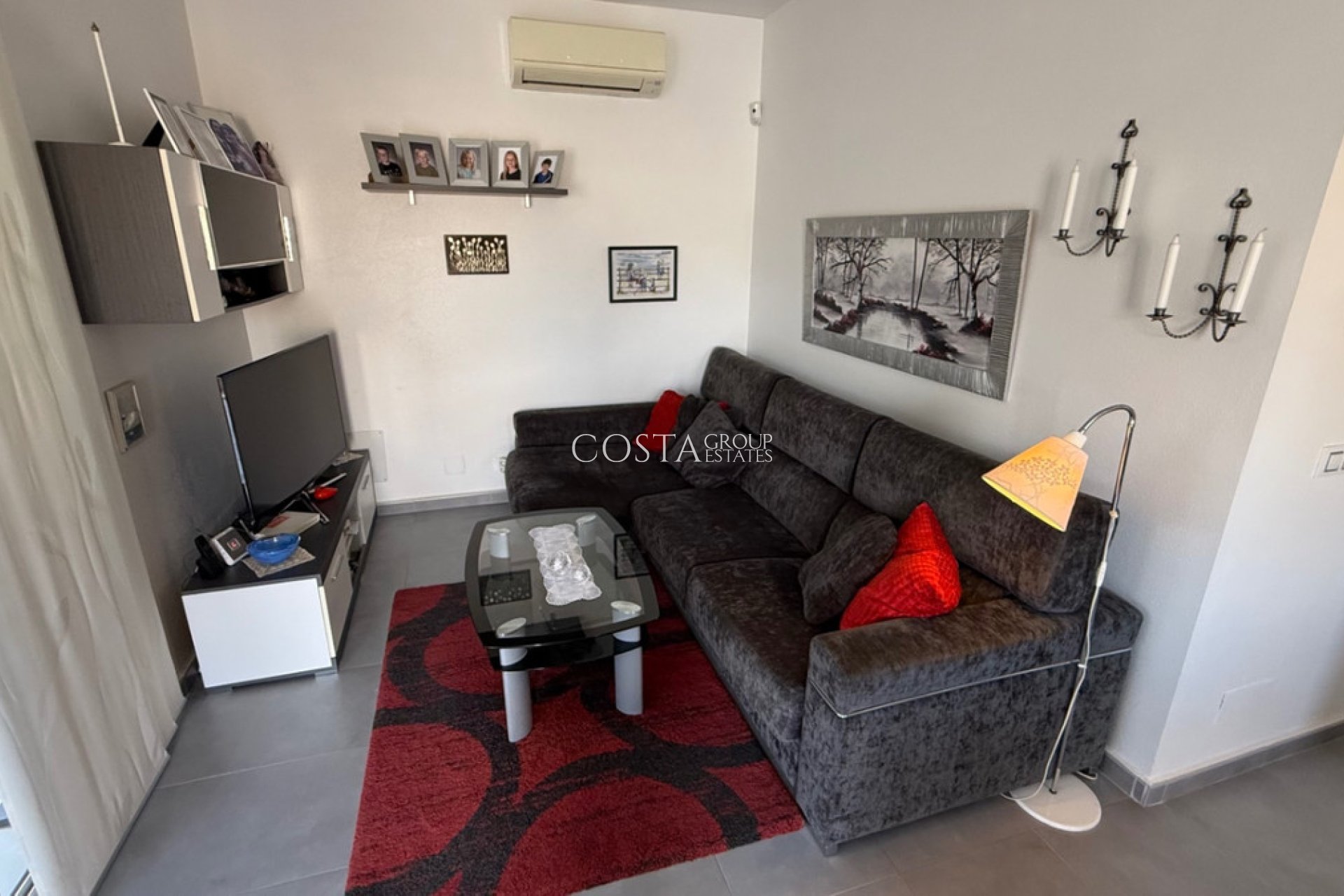 Herverkoop - Villa -
Rojales - Rojales Centro