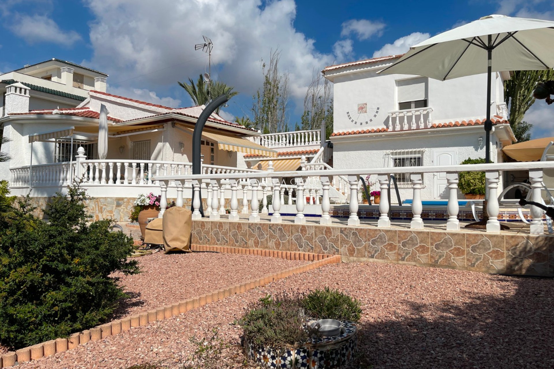 Herverkoop - Villa -
Rojales - Rojales Centro