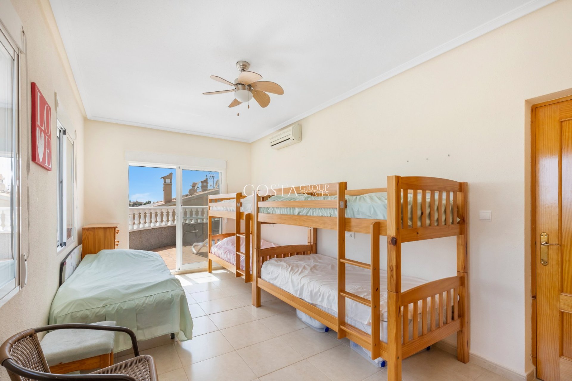 Herverkoop - Villa -
San Fulgencio - La Marina