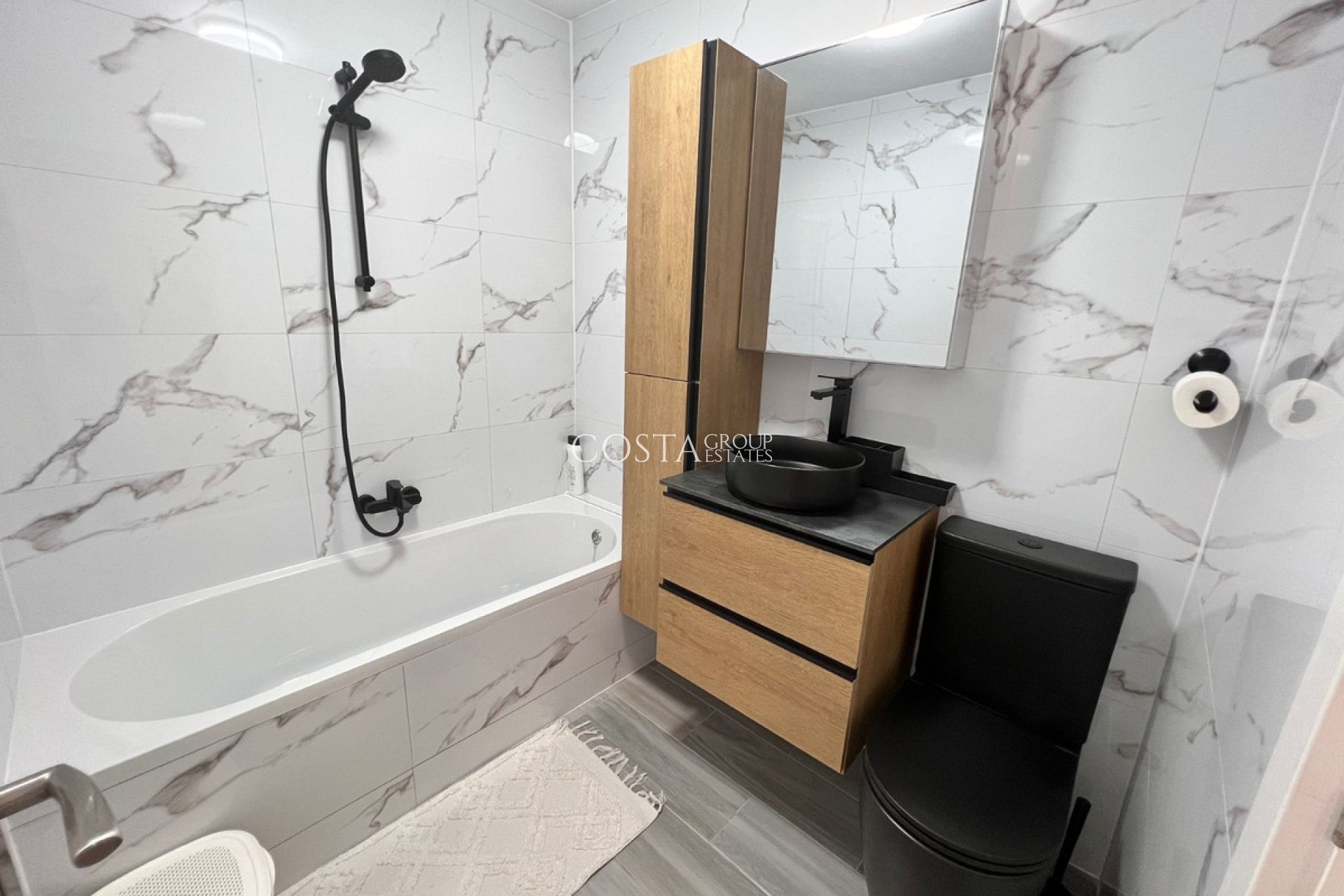 Herverkoop - Villa -
San Fulgencio - La Marina