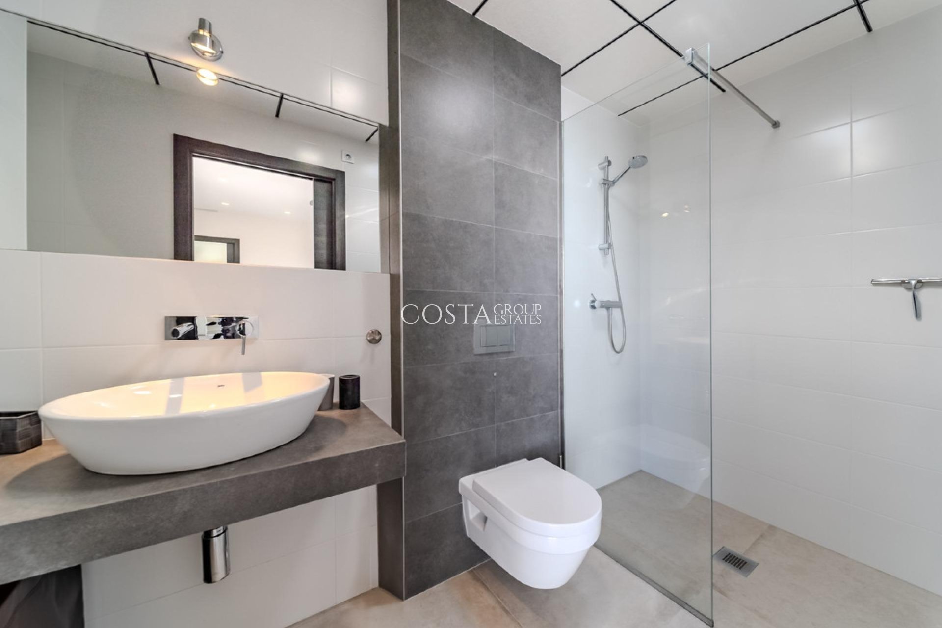 Herverkoop - Villa -
San Fulgencio - La Marina