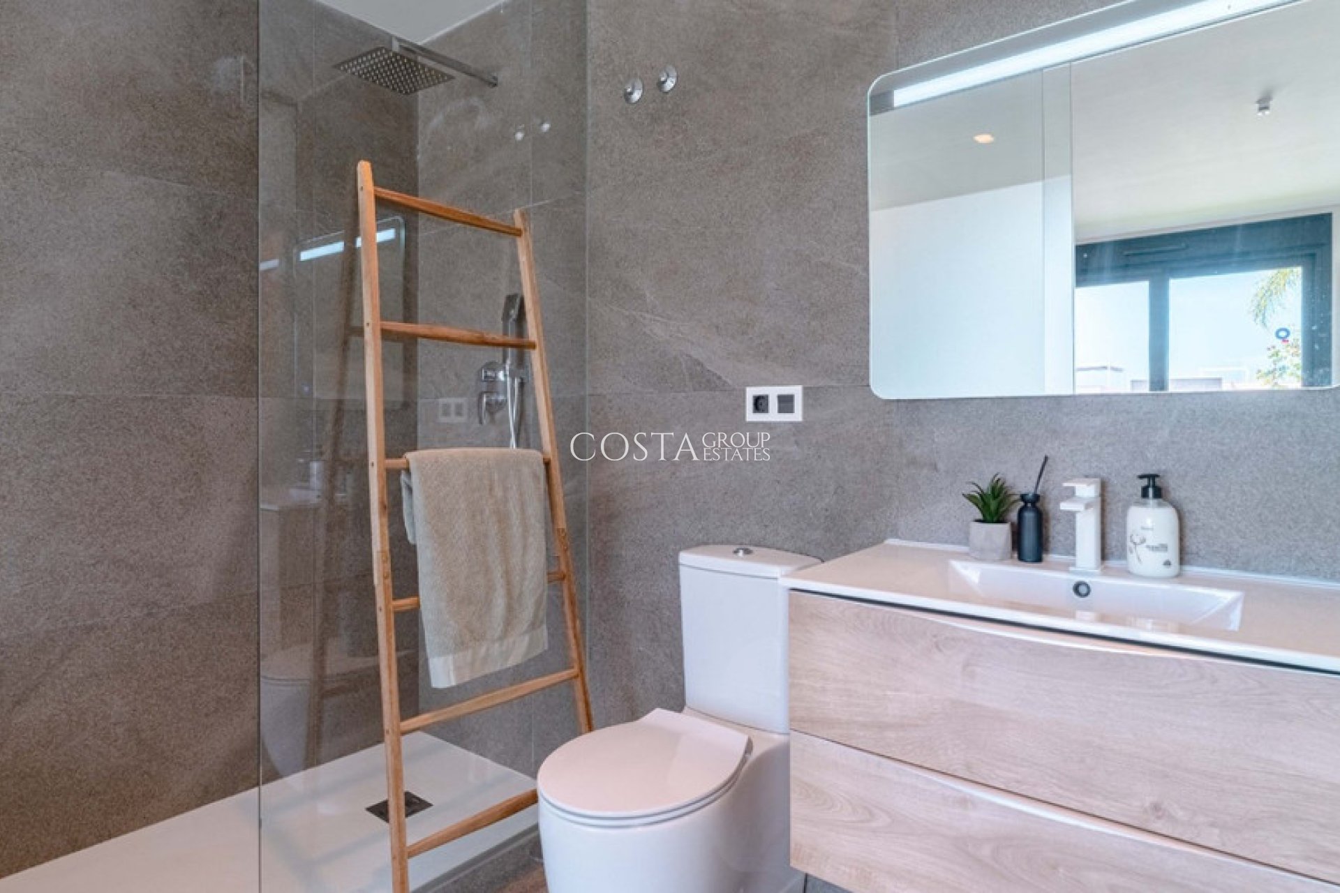 Herverkoop - Villa -
San Miguel de Salinas - San Miguel de Salinas Centro