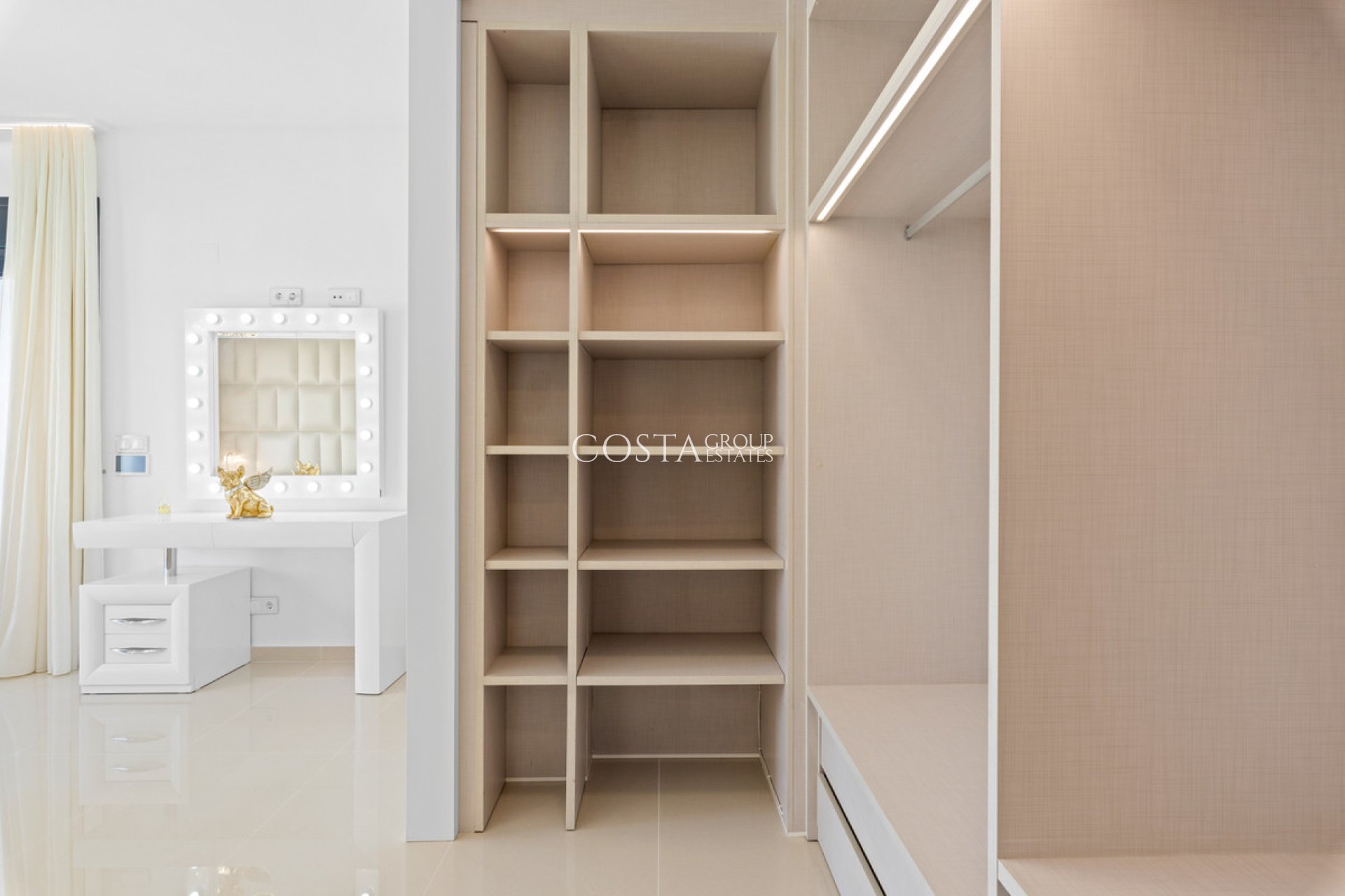 Herverkoop - Villa -
San Miguel de Salinas - San Miguel de Salinas Centro