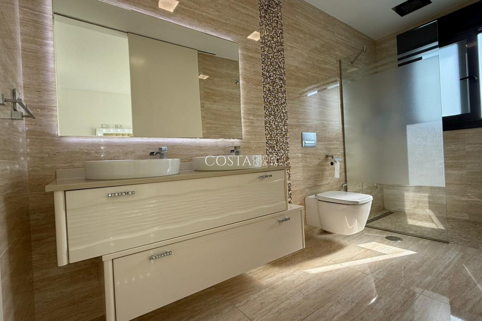 Herverkoop - Villa -
San Miguel de Salinas - San Miguel de Salinas Centro