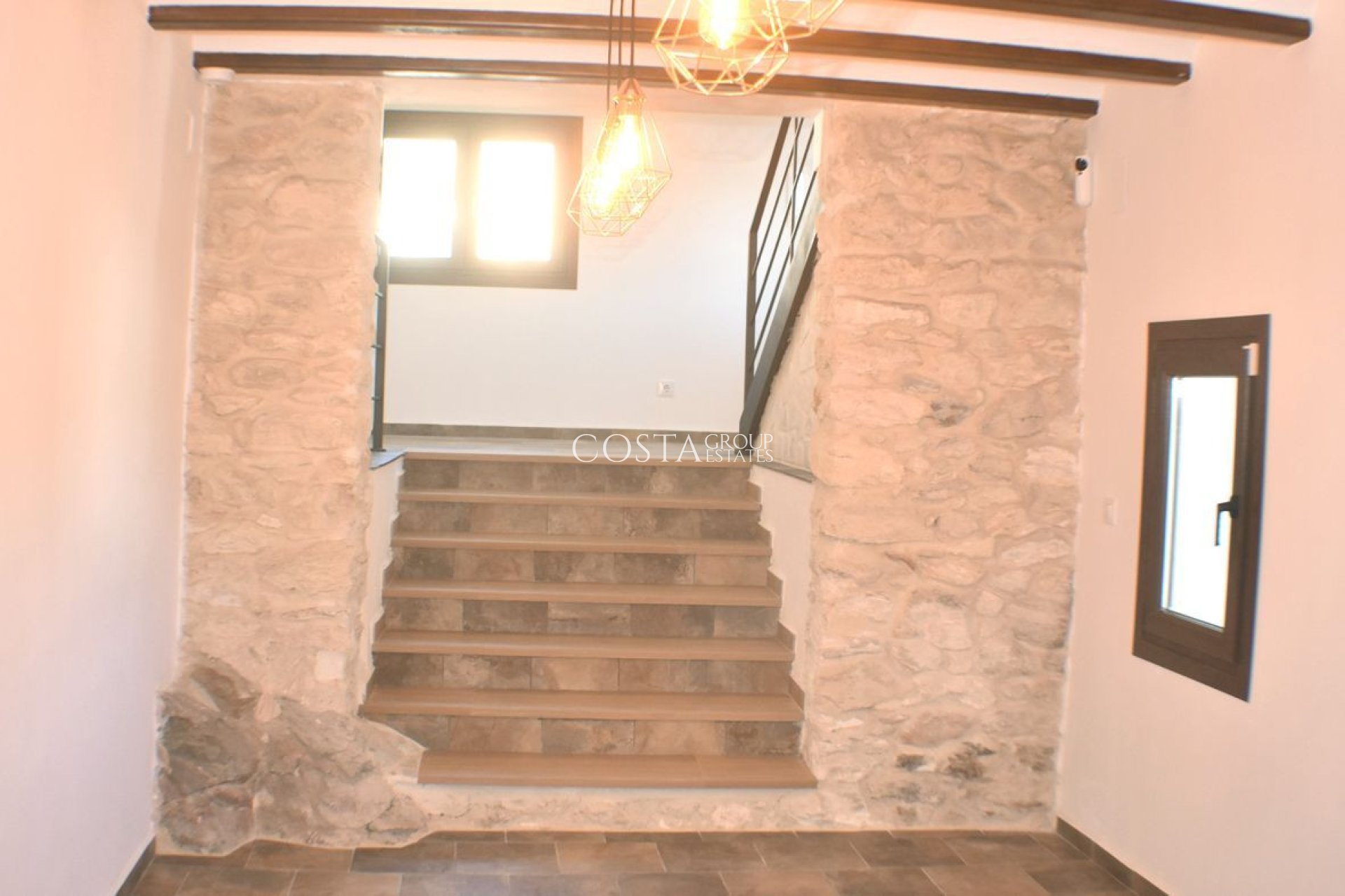 Herverkoop - Villa -
Teulada - Moraira