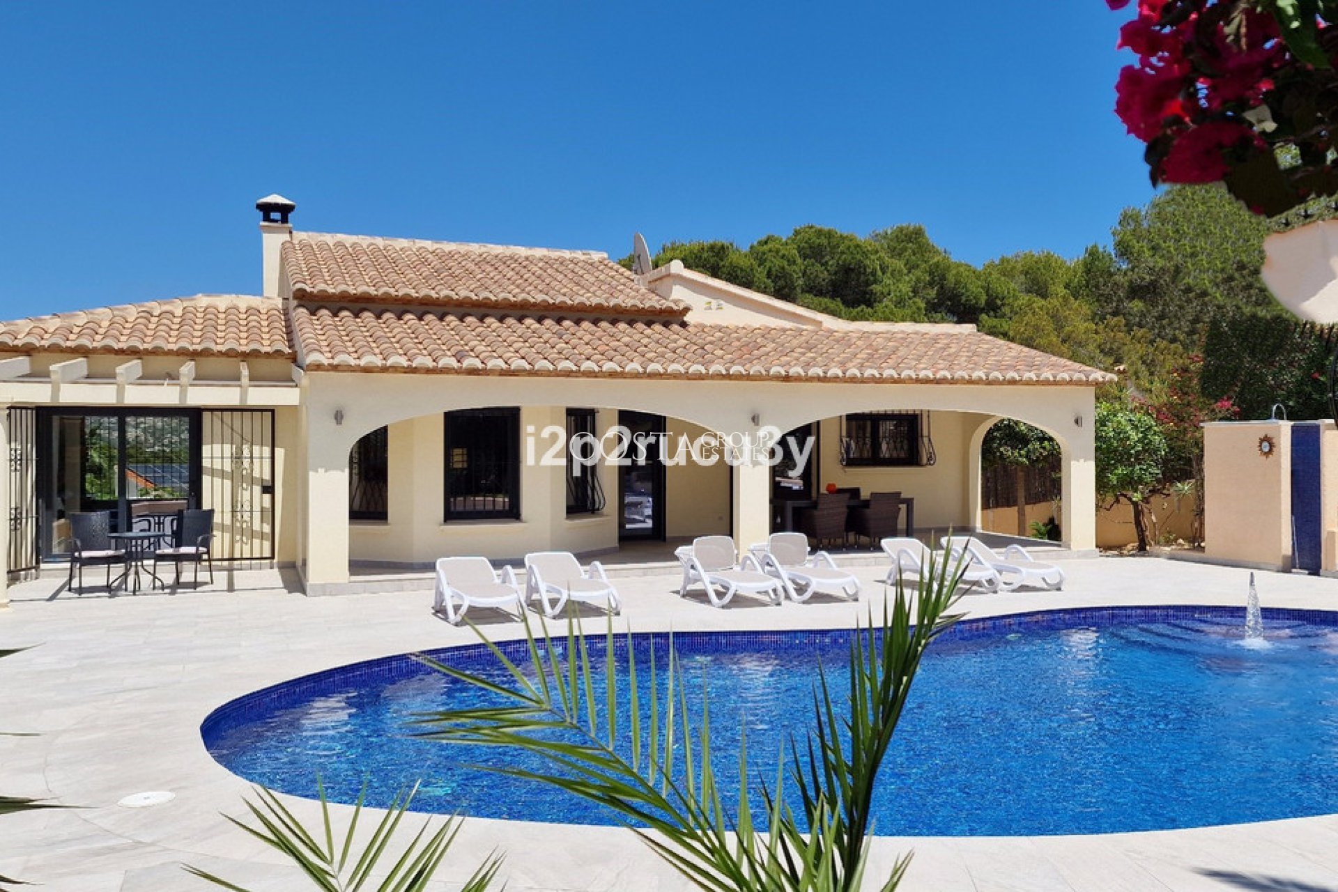Herverkoop - Villa -
Teulada - Moraira