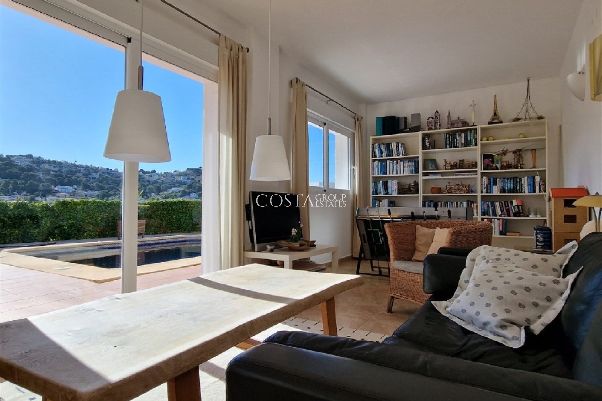 Herverkoop - Villa -
Teulada - Moraira