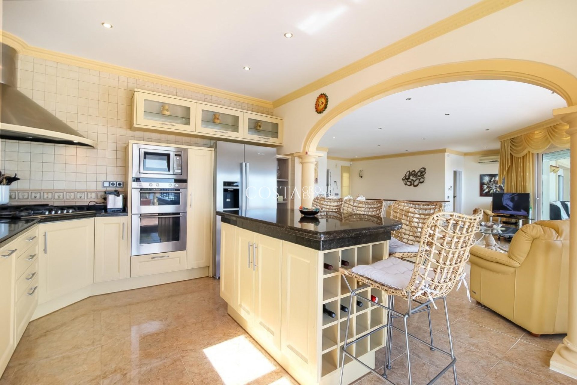 Herverkoop - Villa -
Teulada - Moraira