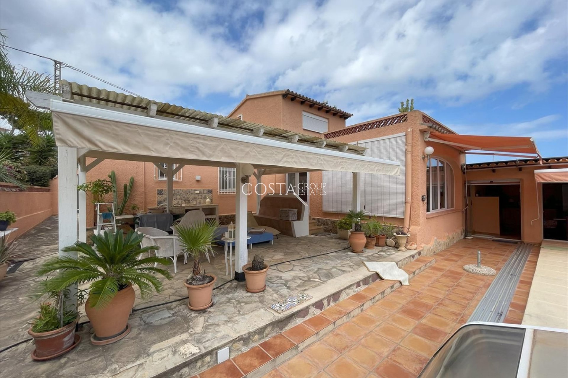Herverkoop - Villa -
Teulada - Moraira