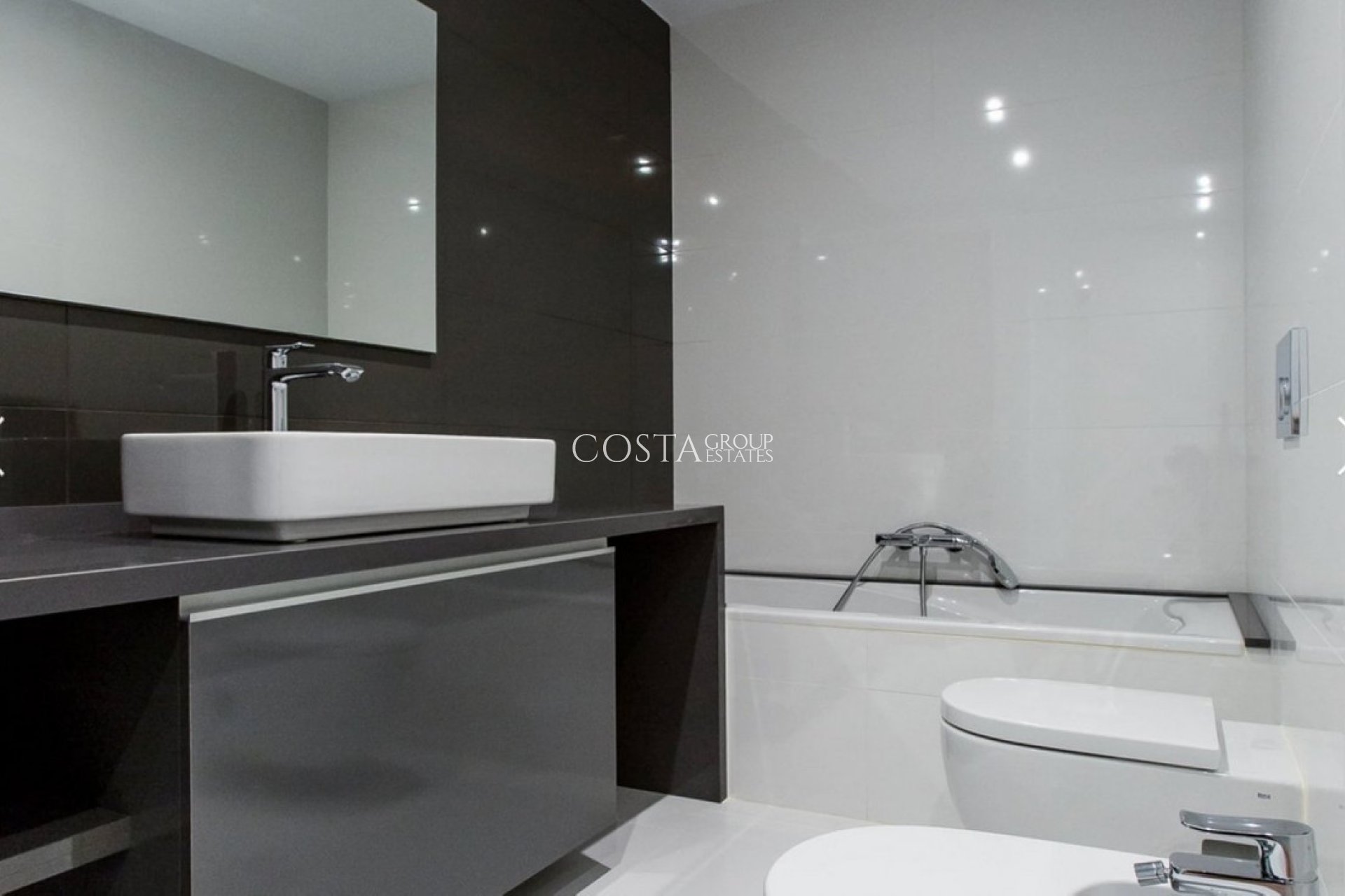 Herverkoop - Villa -
Teulada - Moraira