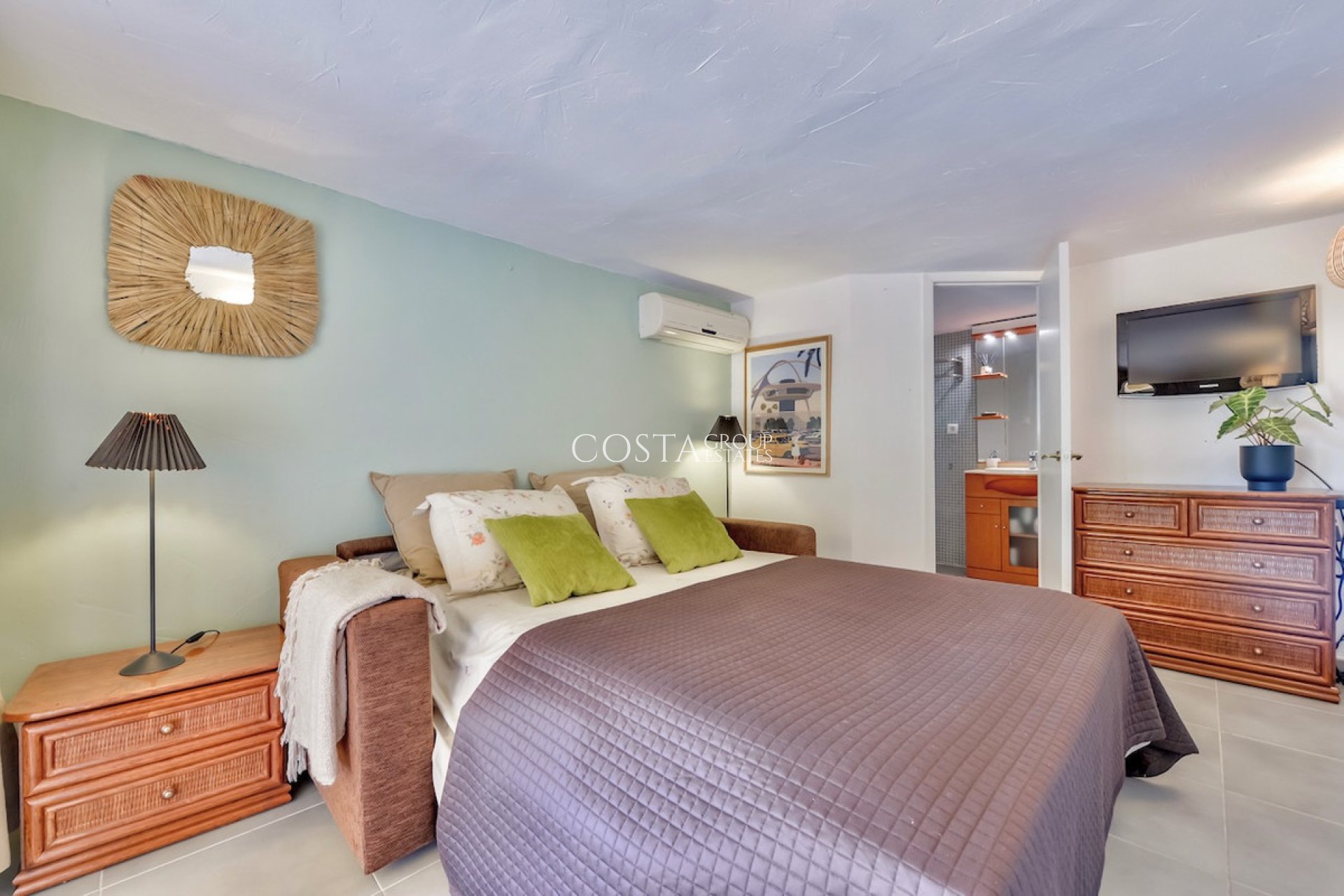 Herverkoop - Villa -
Teulada - Moraira