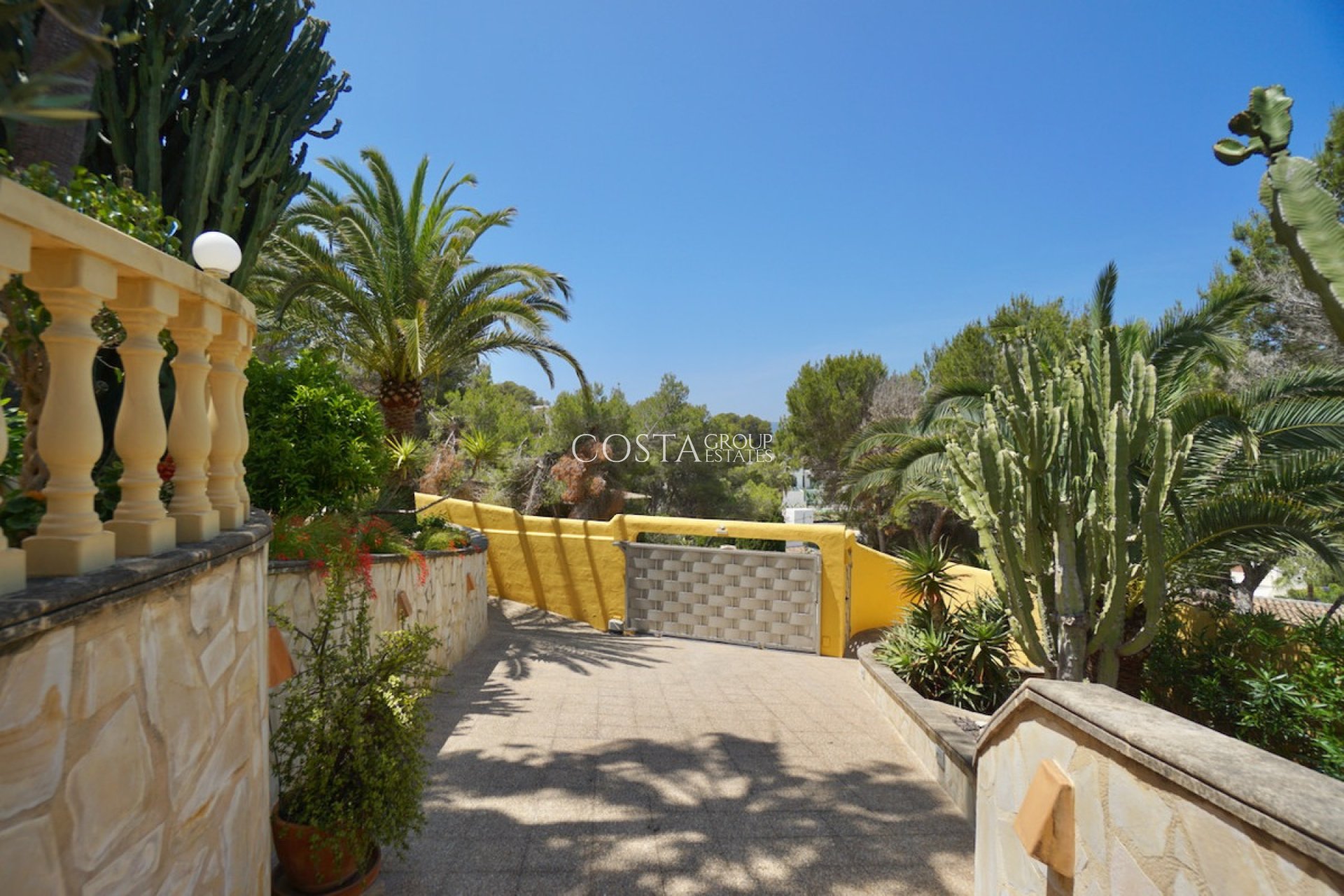 Herverkoop - Villa -
Teulada - Moraira