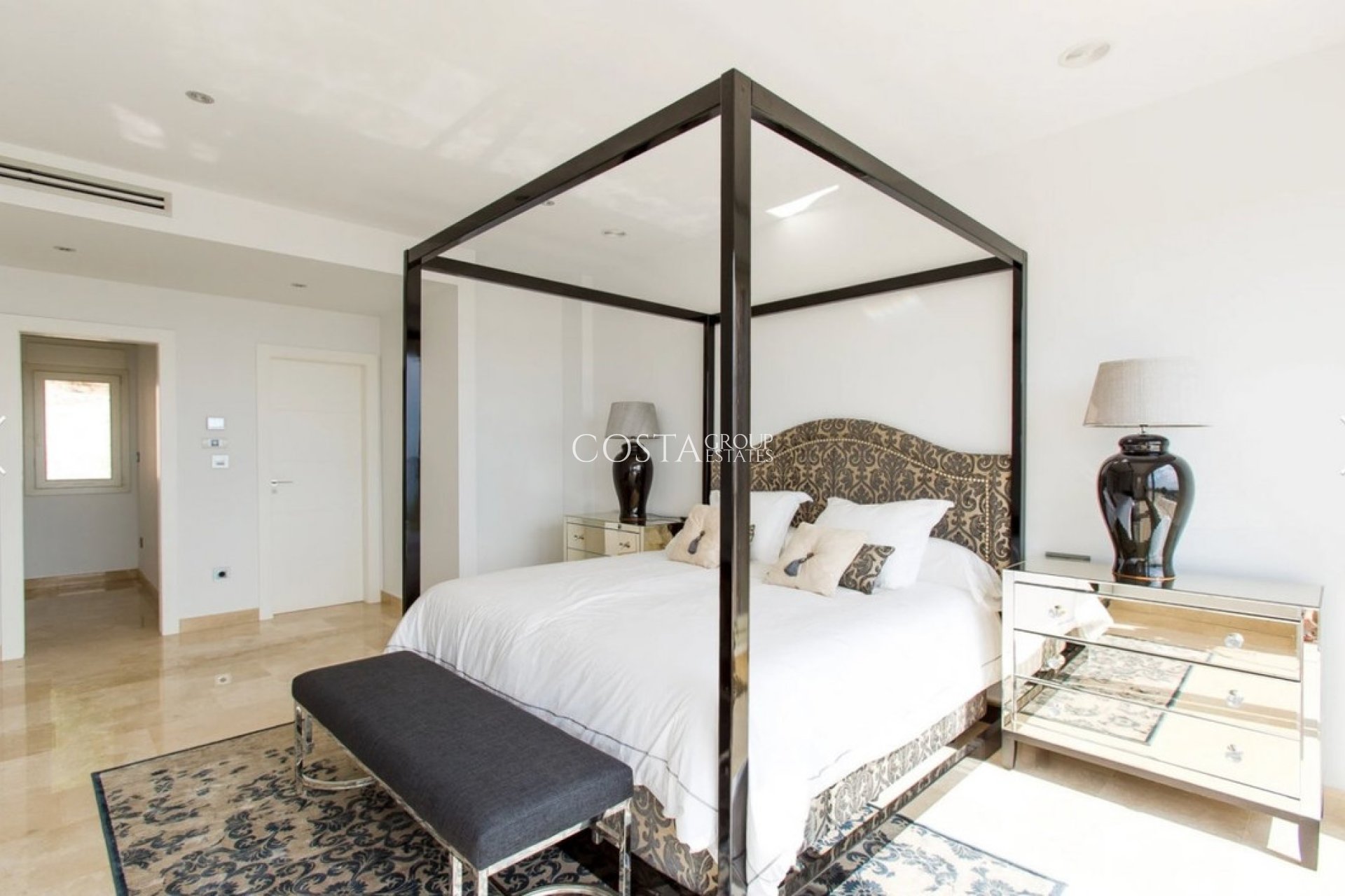 Herverkoop - Villa -
Teulada - Moraira