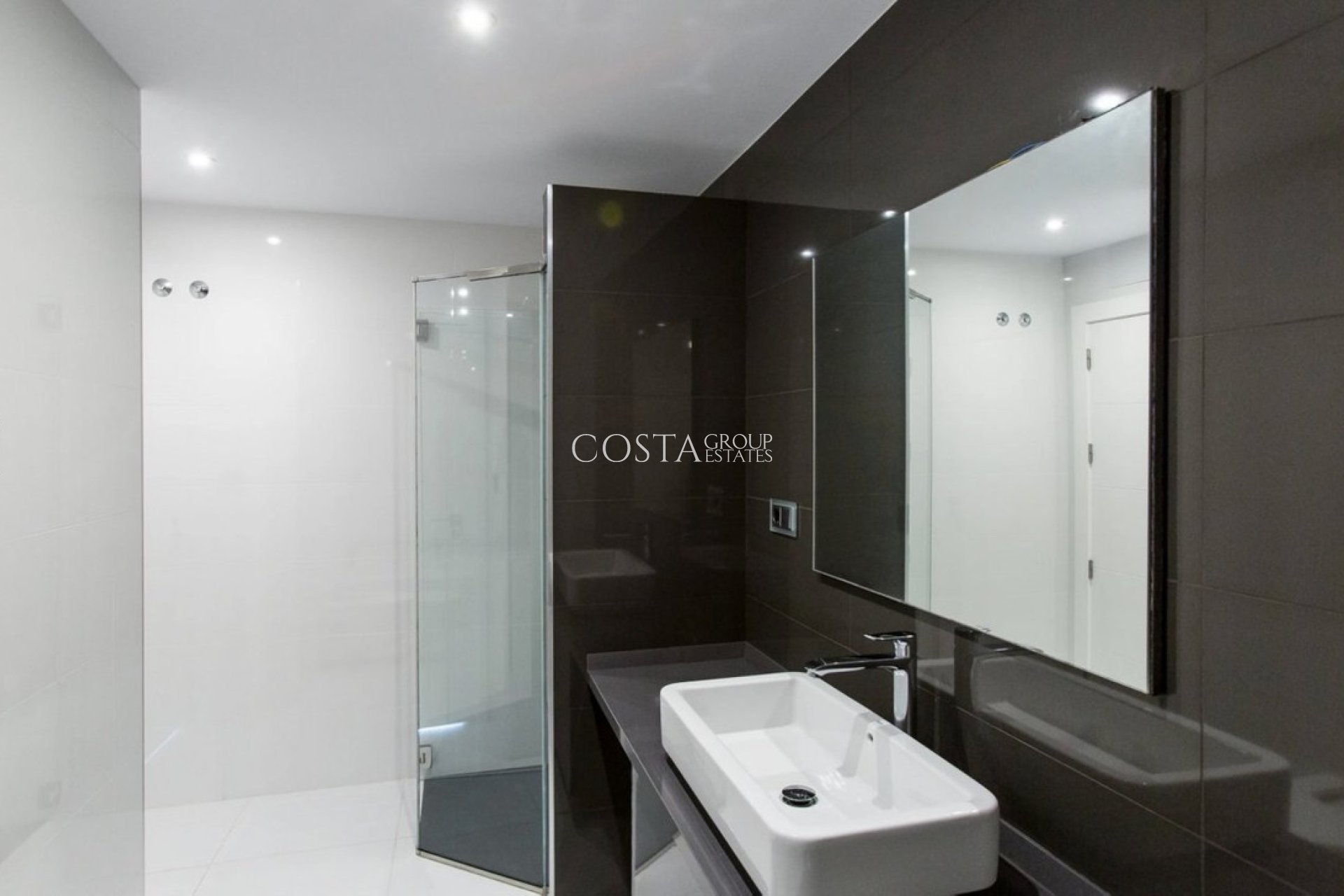 Herverkoop - Villa -
Teulada - Moraira