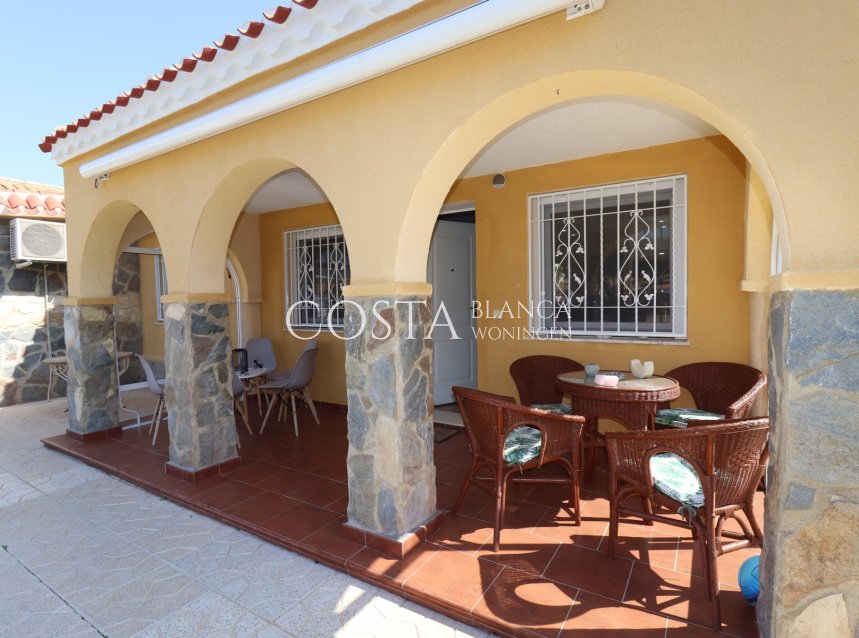 Herverkoop - Villa -
Torrevieja - Chaparral