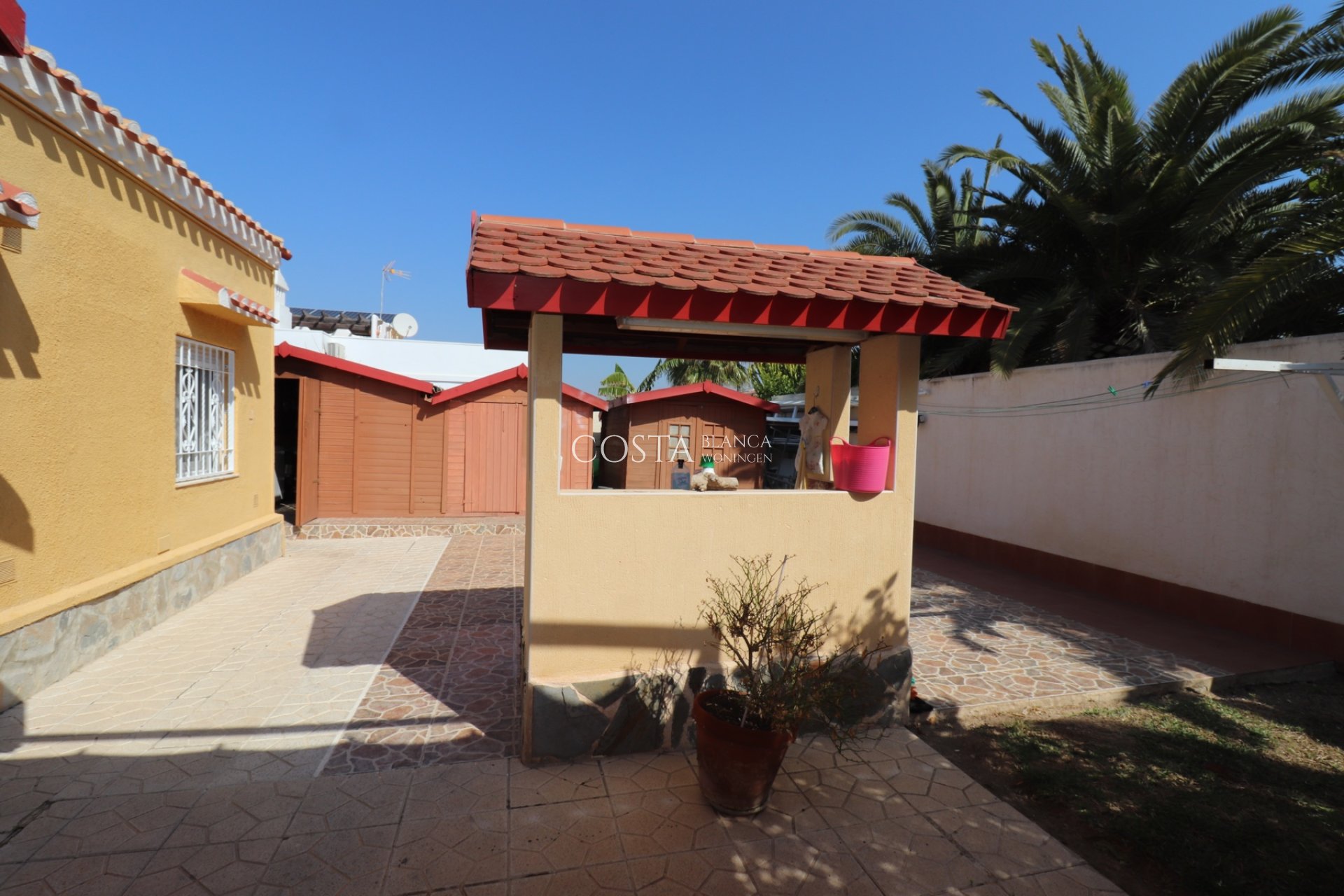 Herverkoop - Villa -
Torrevieja - Chaparral