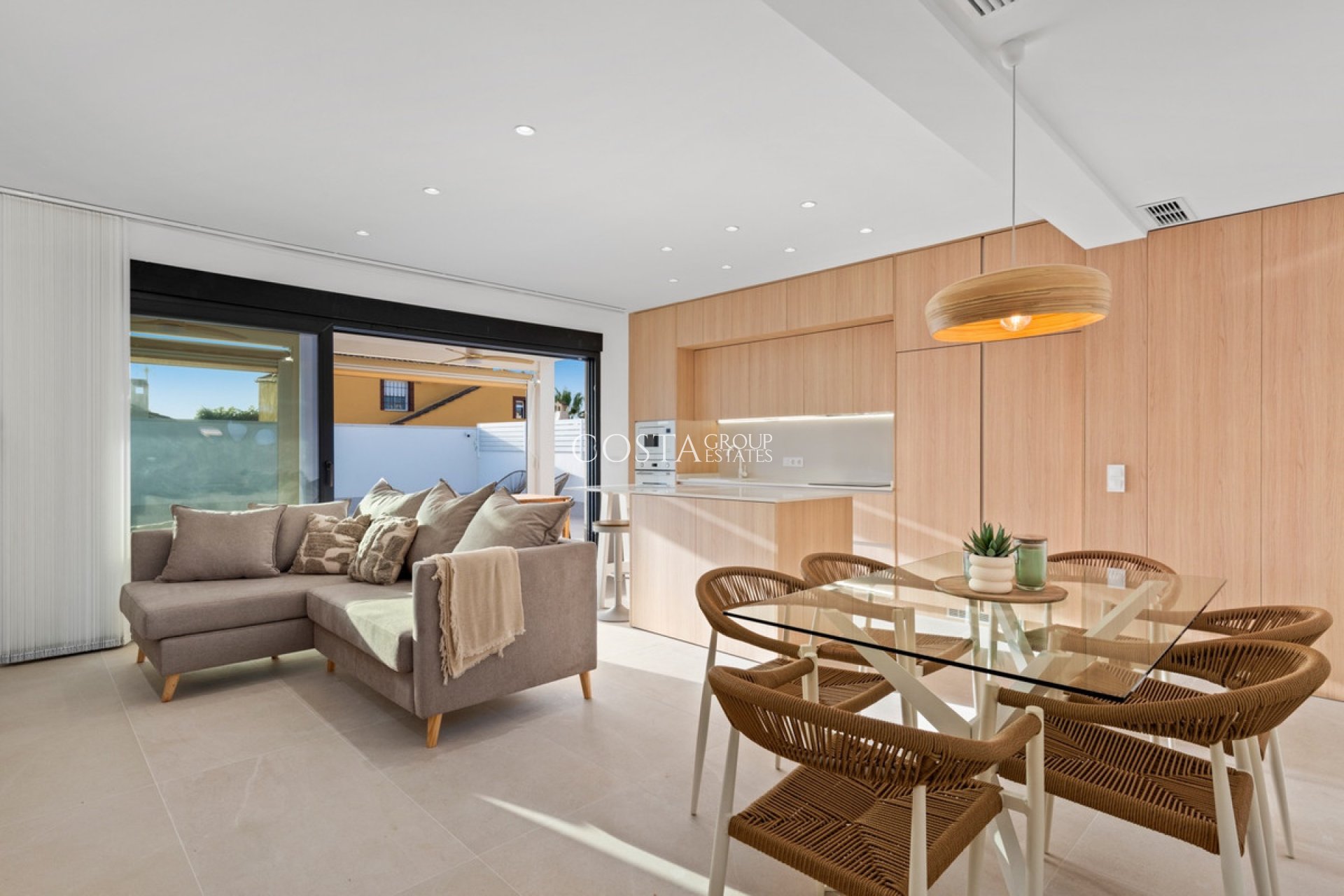 Herverkoop - Villa -
Torrevieja - El Chaparral