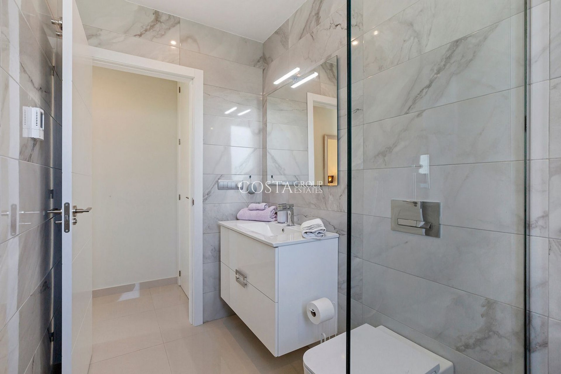 Herverkoop - Villa -
Torrevieja - El Chaparral