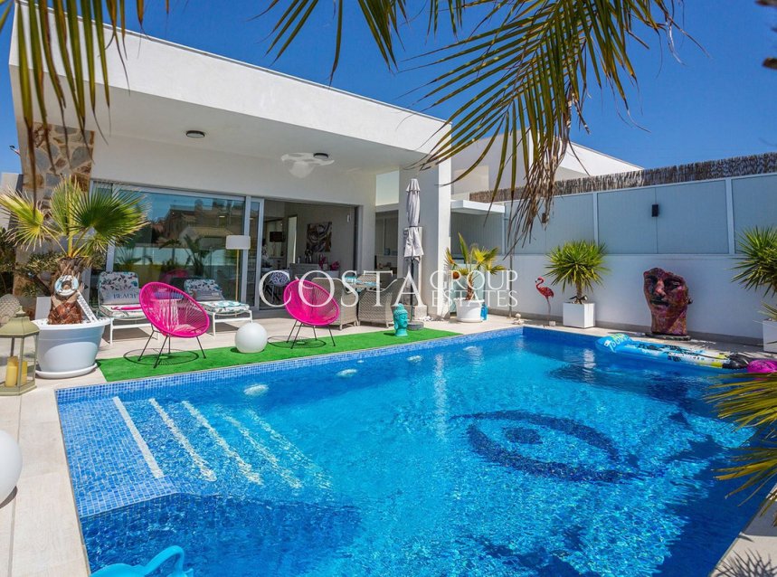 Herverkoop - Villa -
Torrevieja - El Chaparral